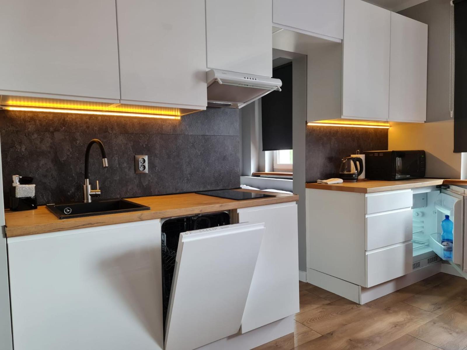 One-Bedroom Apartment - Photo 4