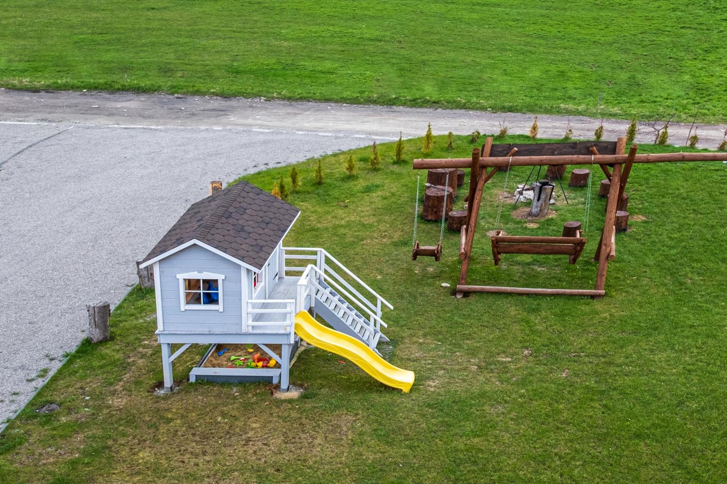 Holiday Home photo 2