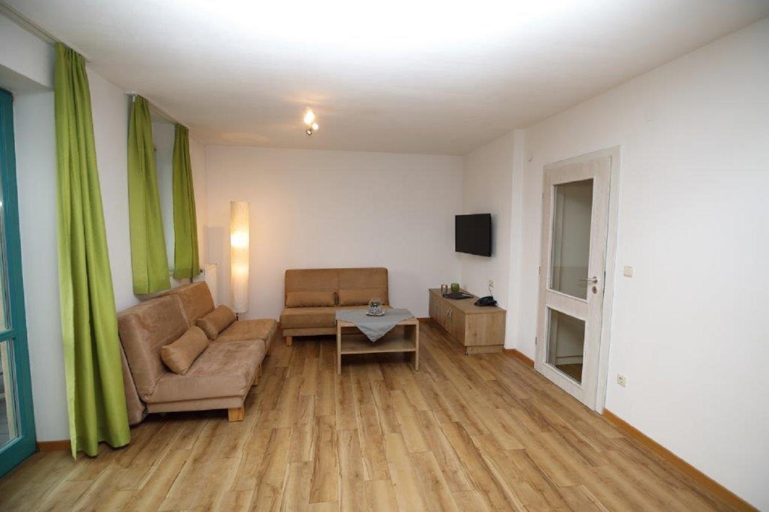 Apartment photo 3