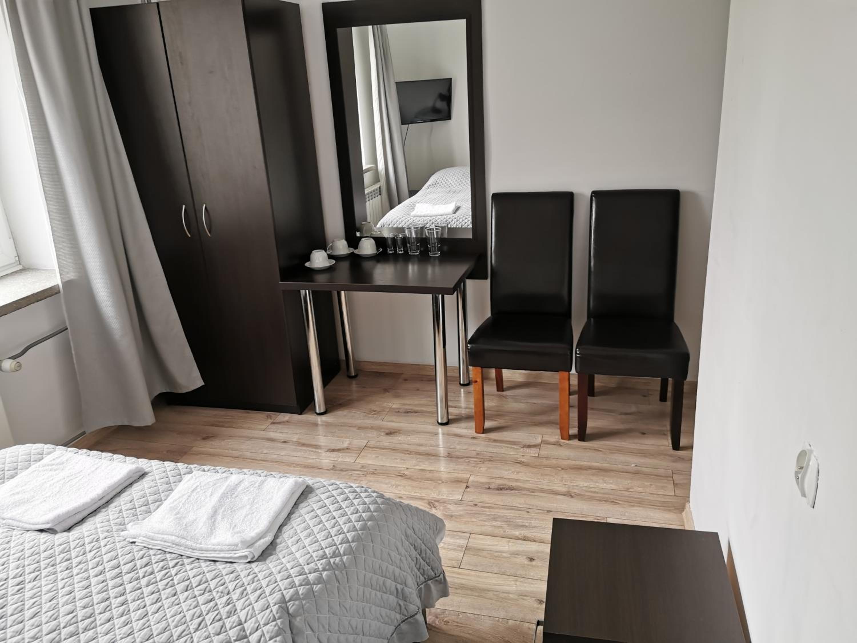 Large Double Room photo 2