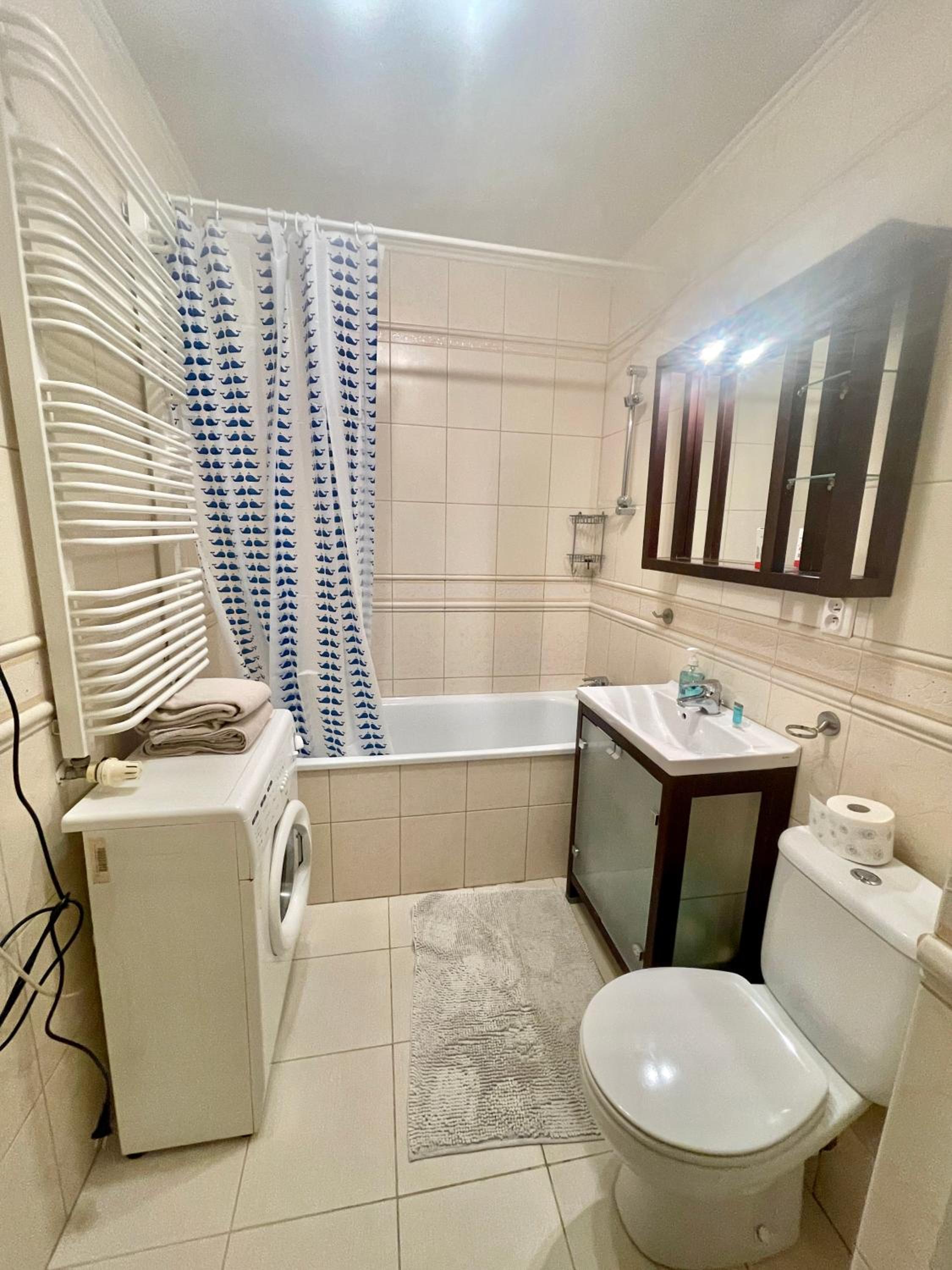 One-Bedroom Apartment - Photo 44