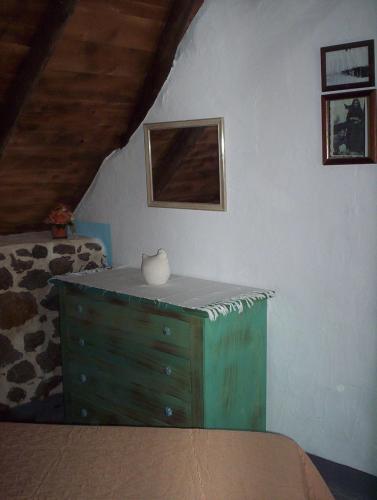 Double or Twin Room - Photo 11