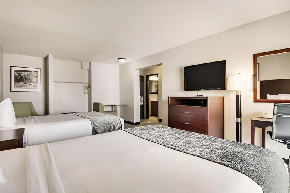 Queen Room with Two Queen Beds - Accessible/Non-Smoking