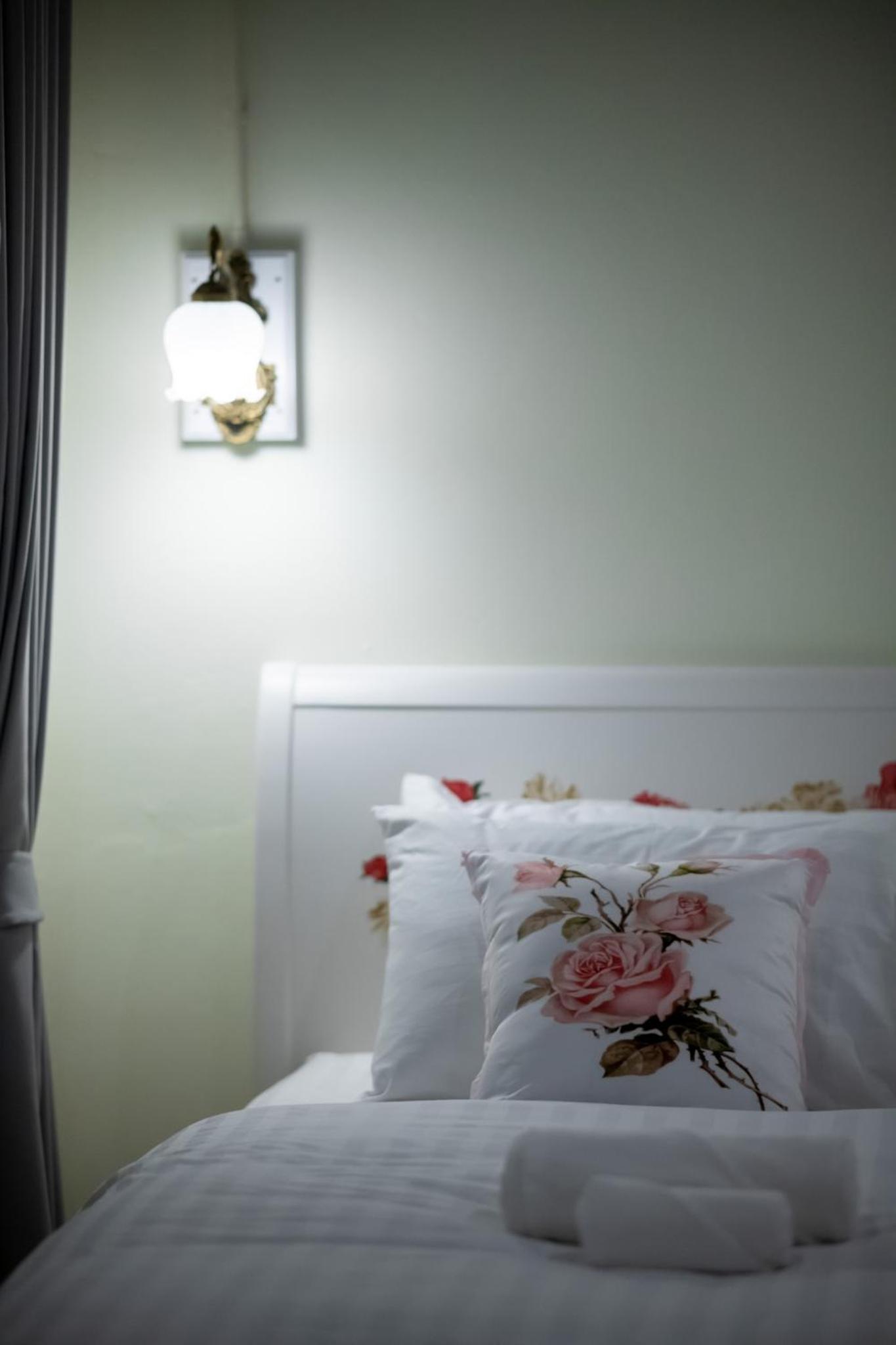 King Room with Garden View photo 2
