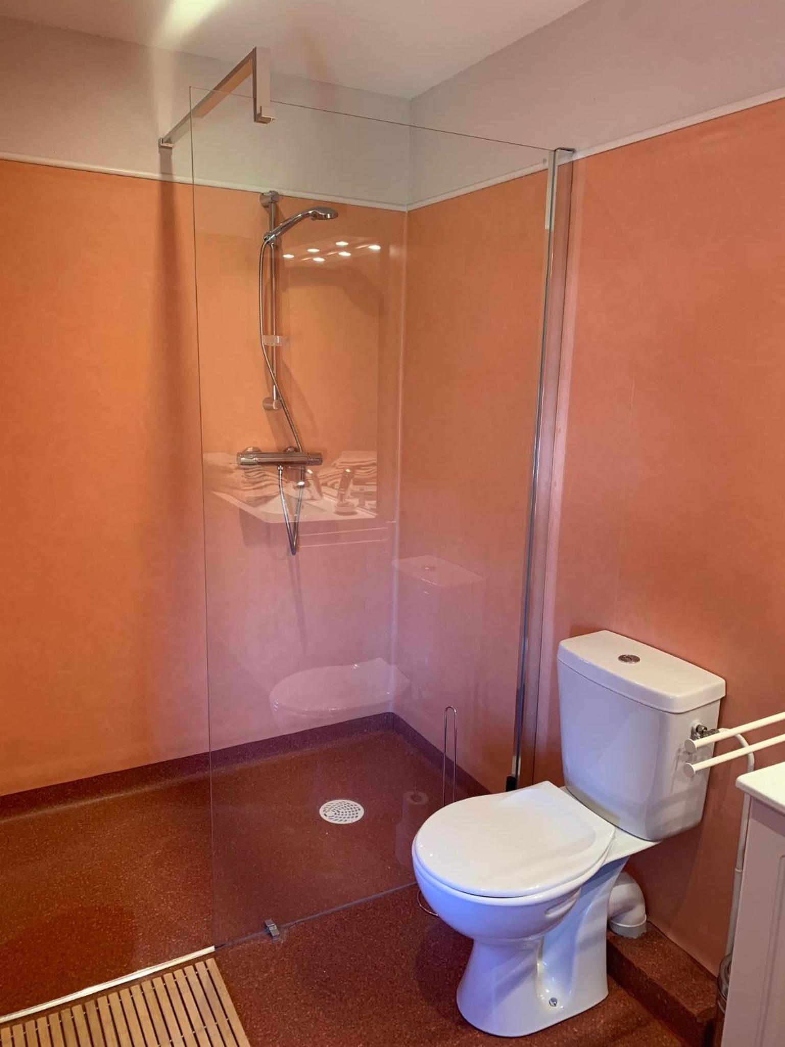 Double Room with Private Bathroom photo 2