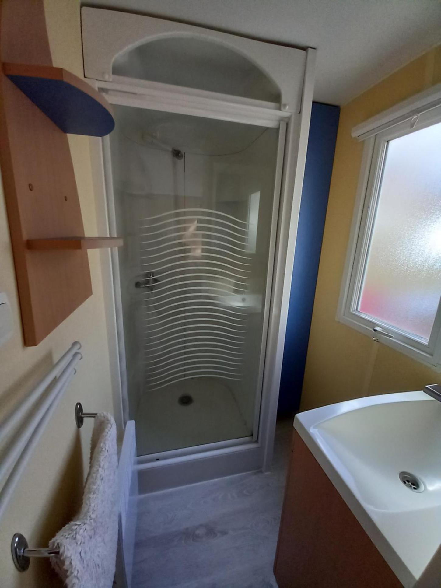 Mobile Home photo 2