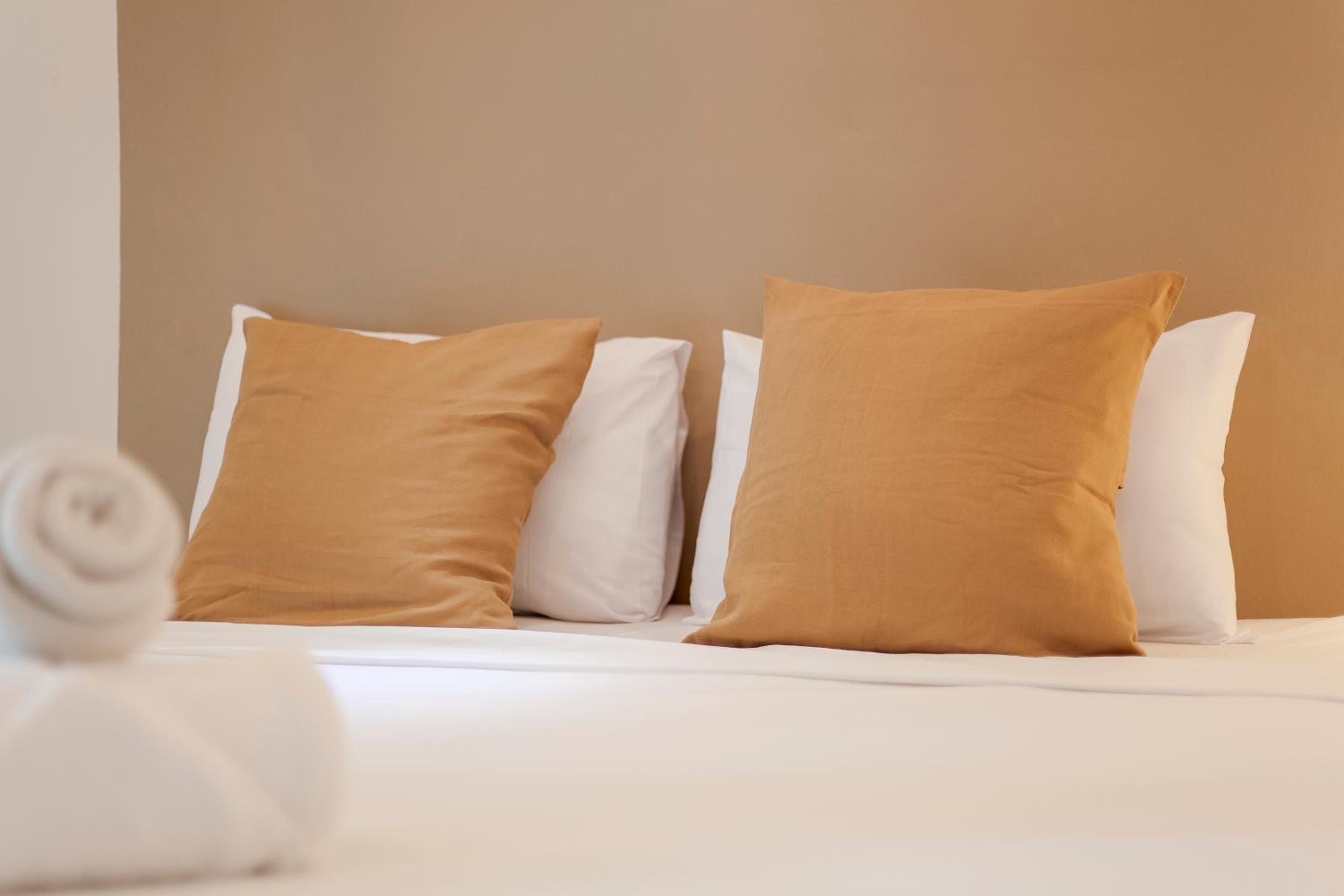 Deluxe Room - Photo 1