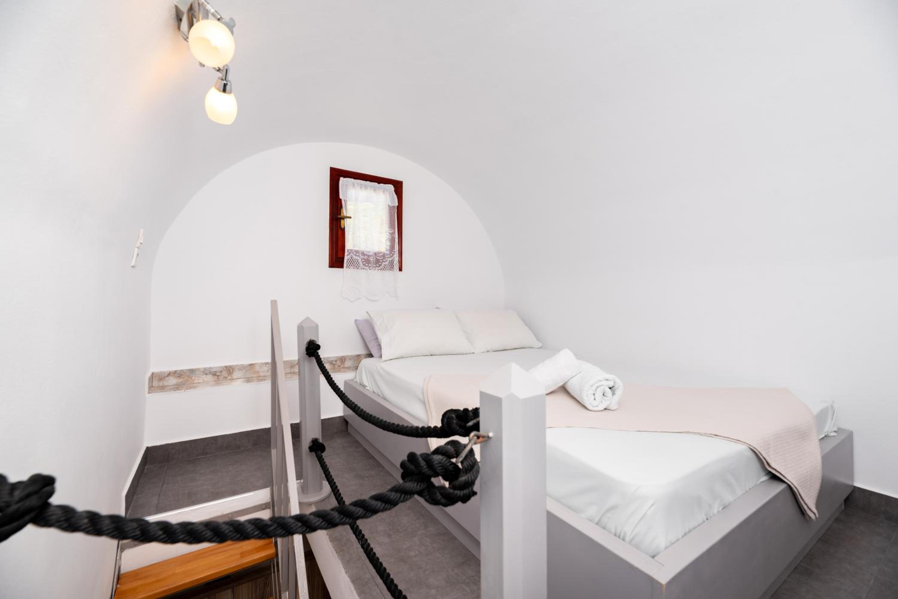 Apartment - Split Level