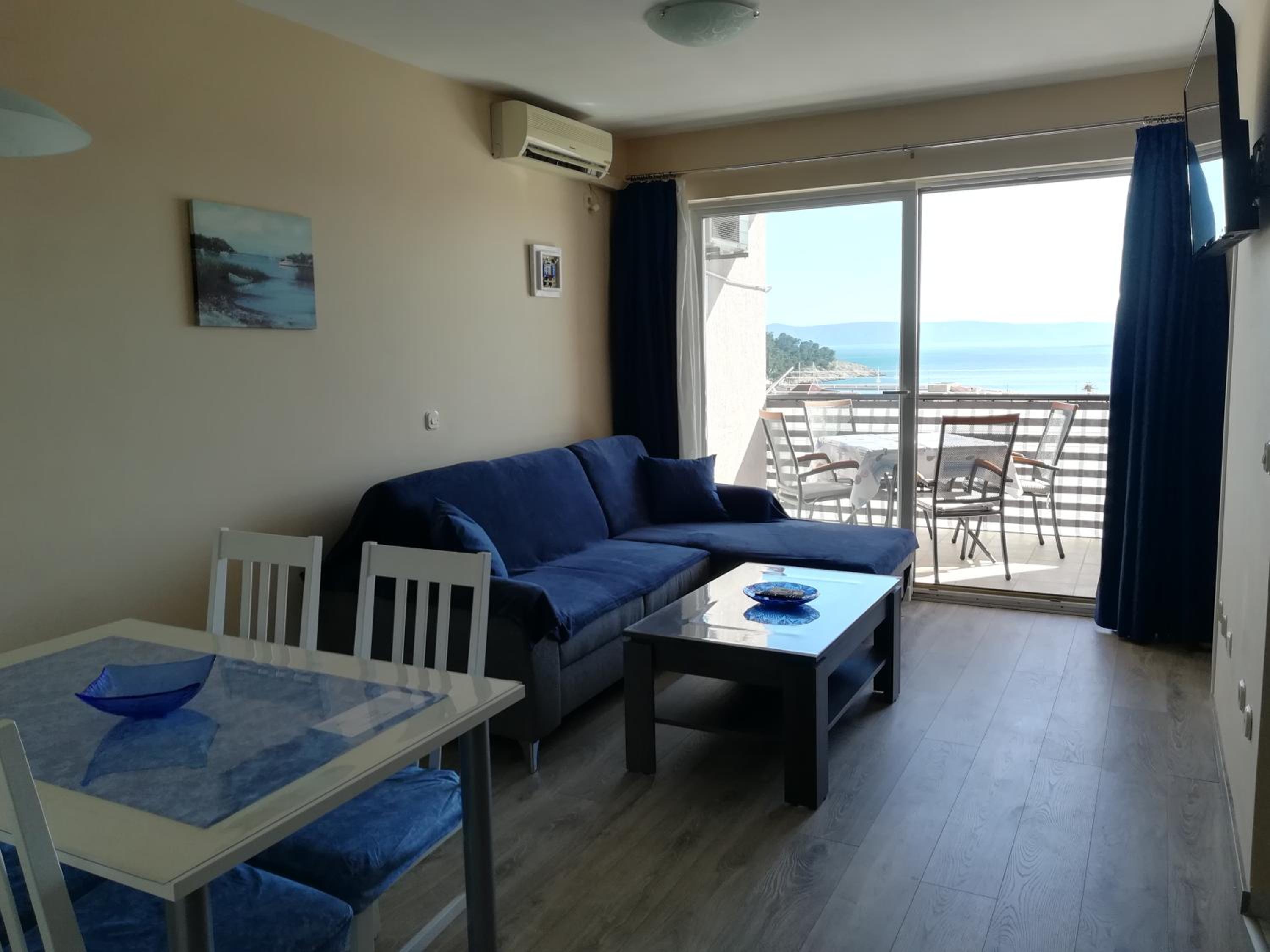 Apartment with Balcony - Photo 1