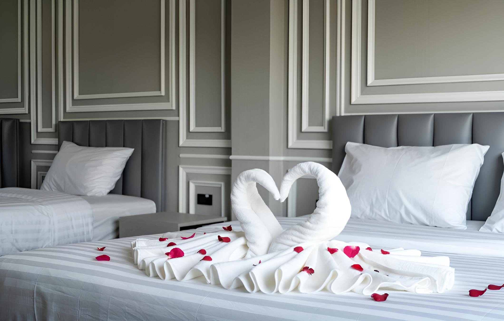 Superior Suite - Photo 4