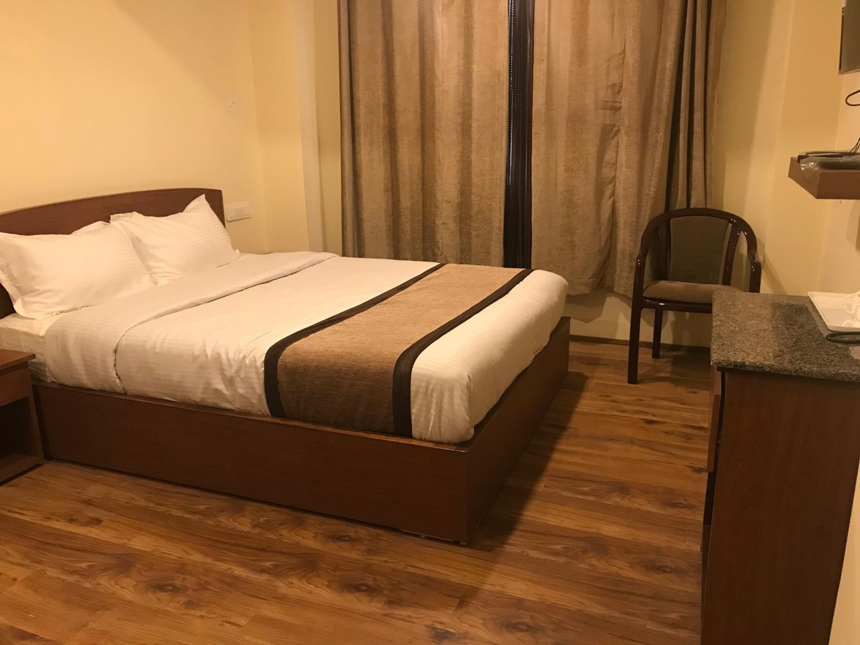 Deluxe Double Room photo 2
