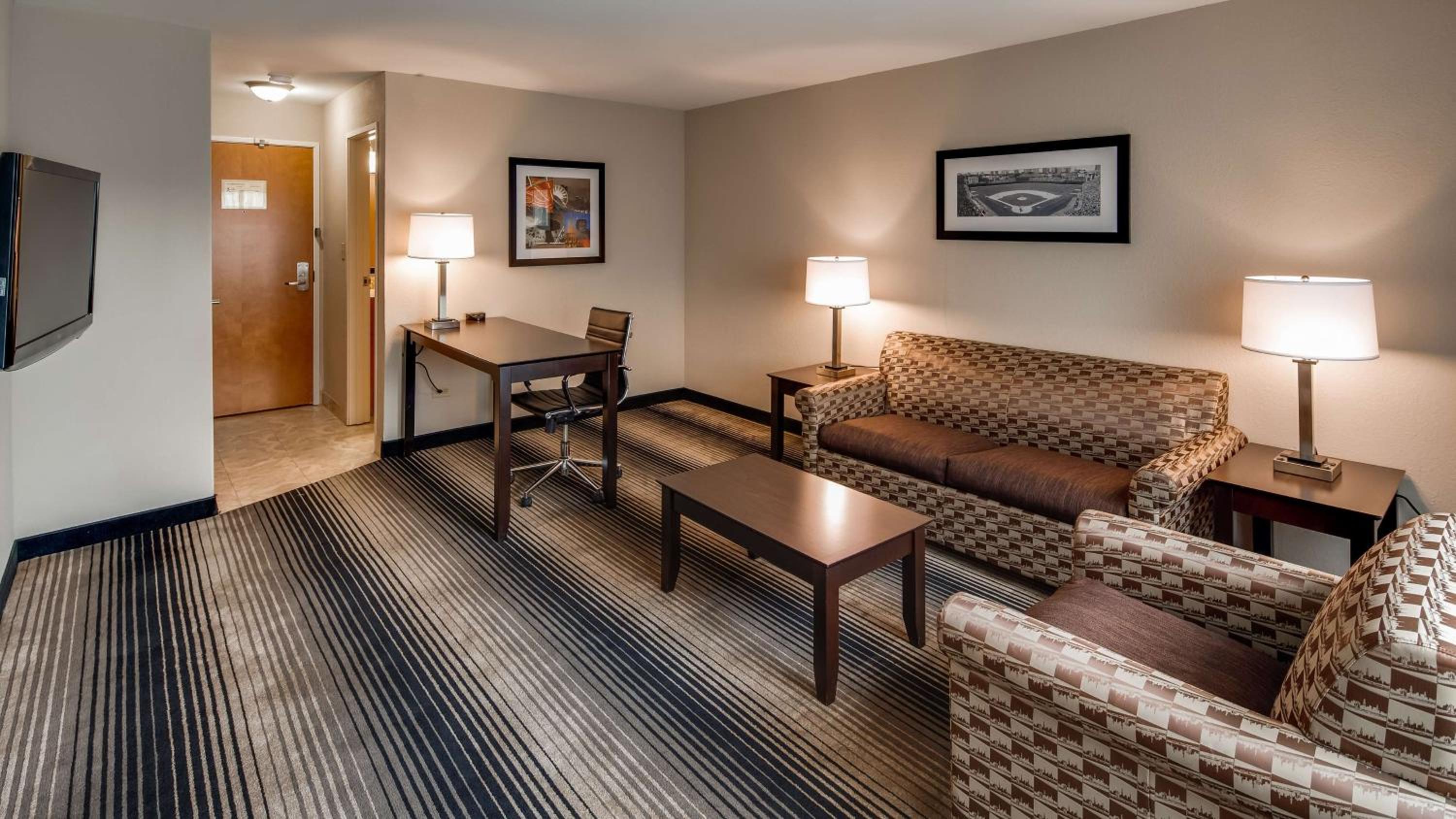 Executive King Room - Non-Smoking