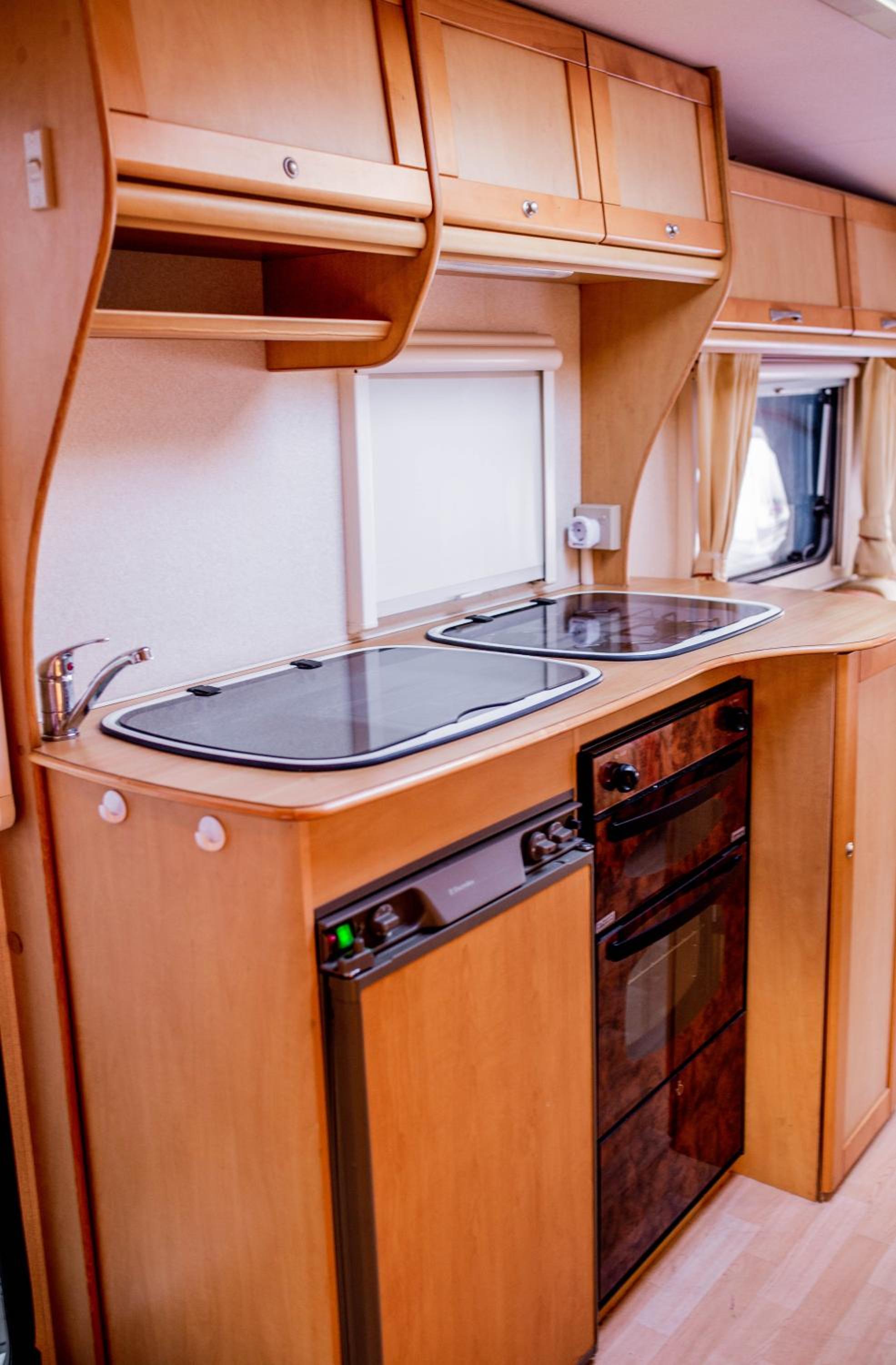 Caravan photo 3