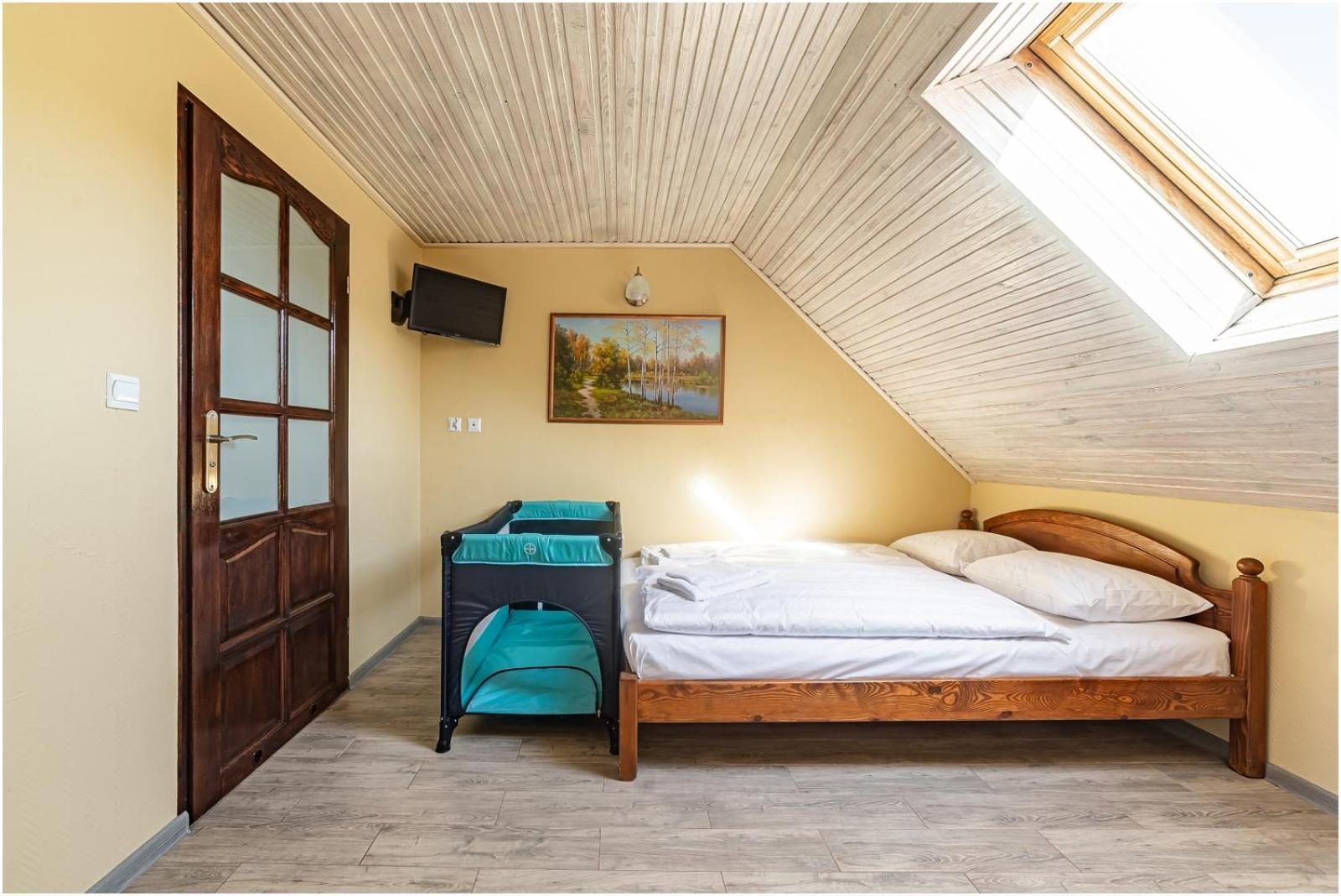 Basic Triple Room photo 2