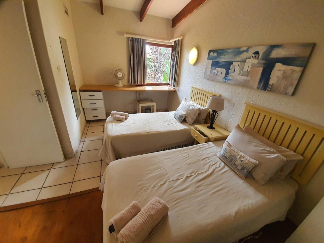 Three-Bedroom Villa photo 1