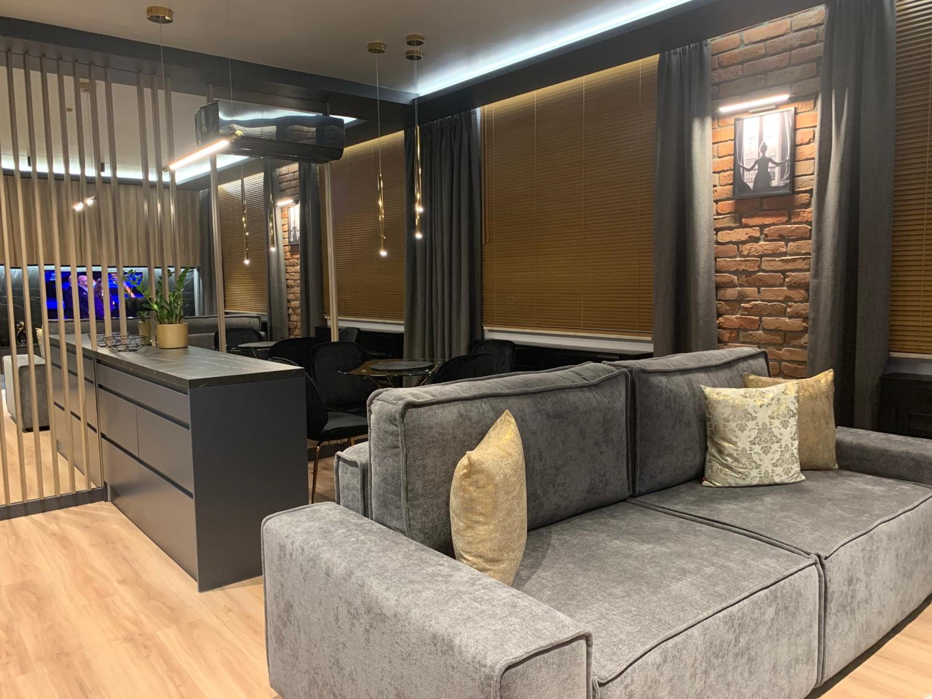 Studio Apartment