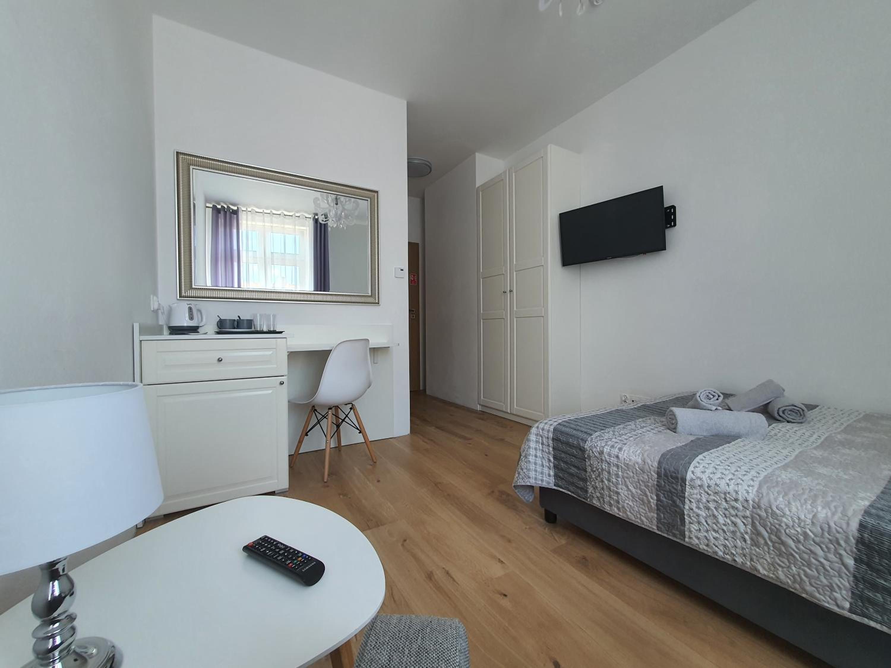Triple Room with Bathroom photo 3