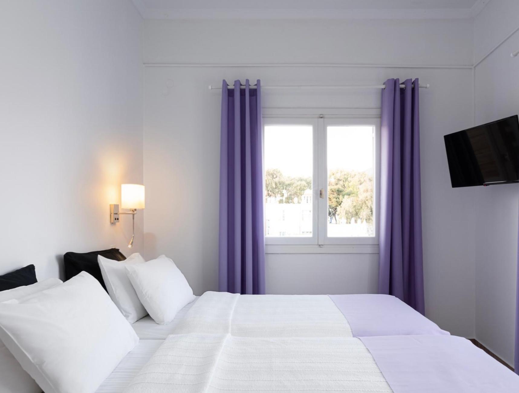 Budget Double Room without Balcony photo 3