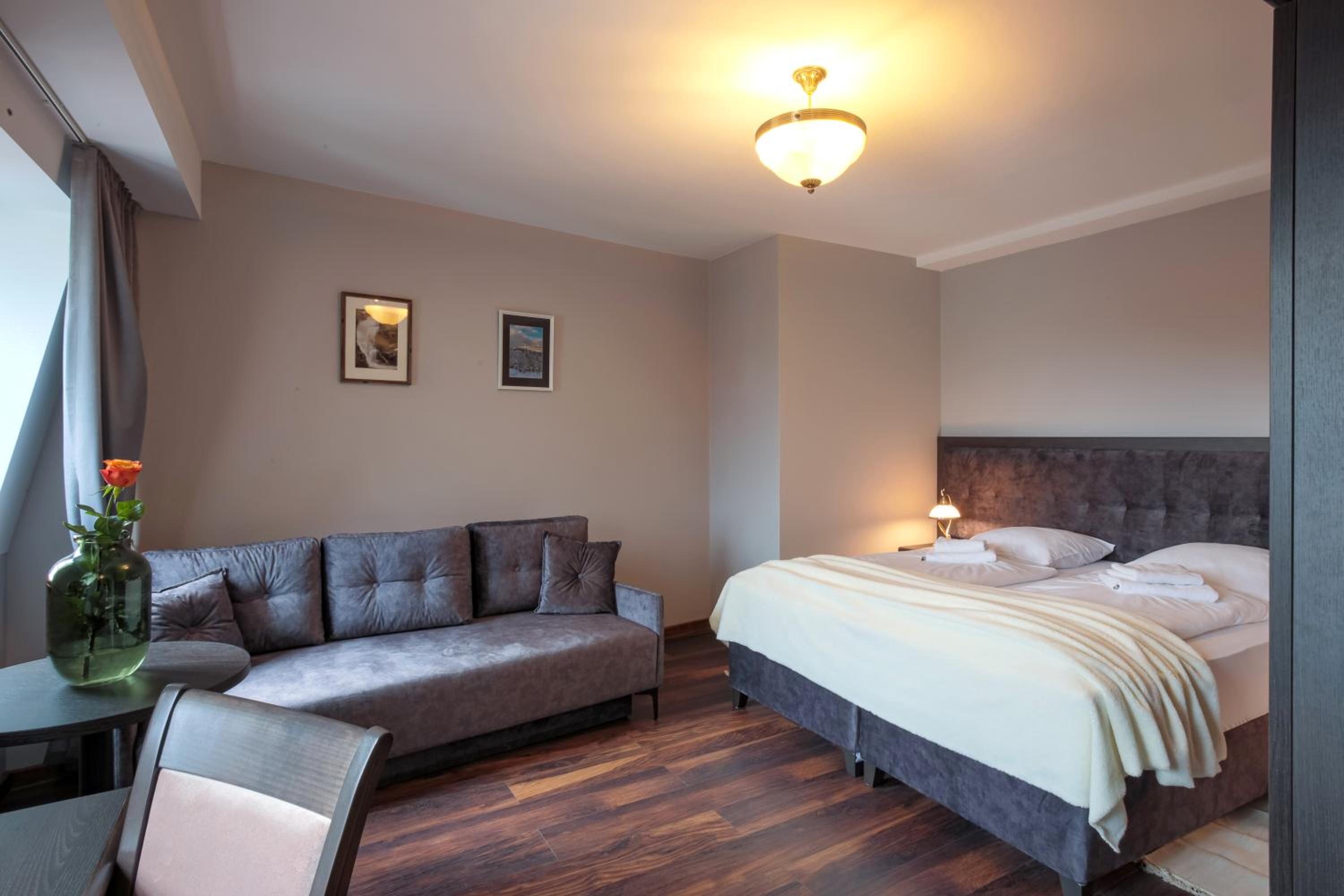 Double or Twin Room - Photo 14