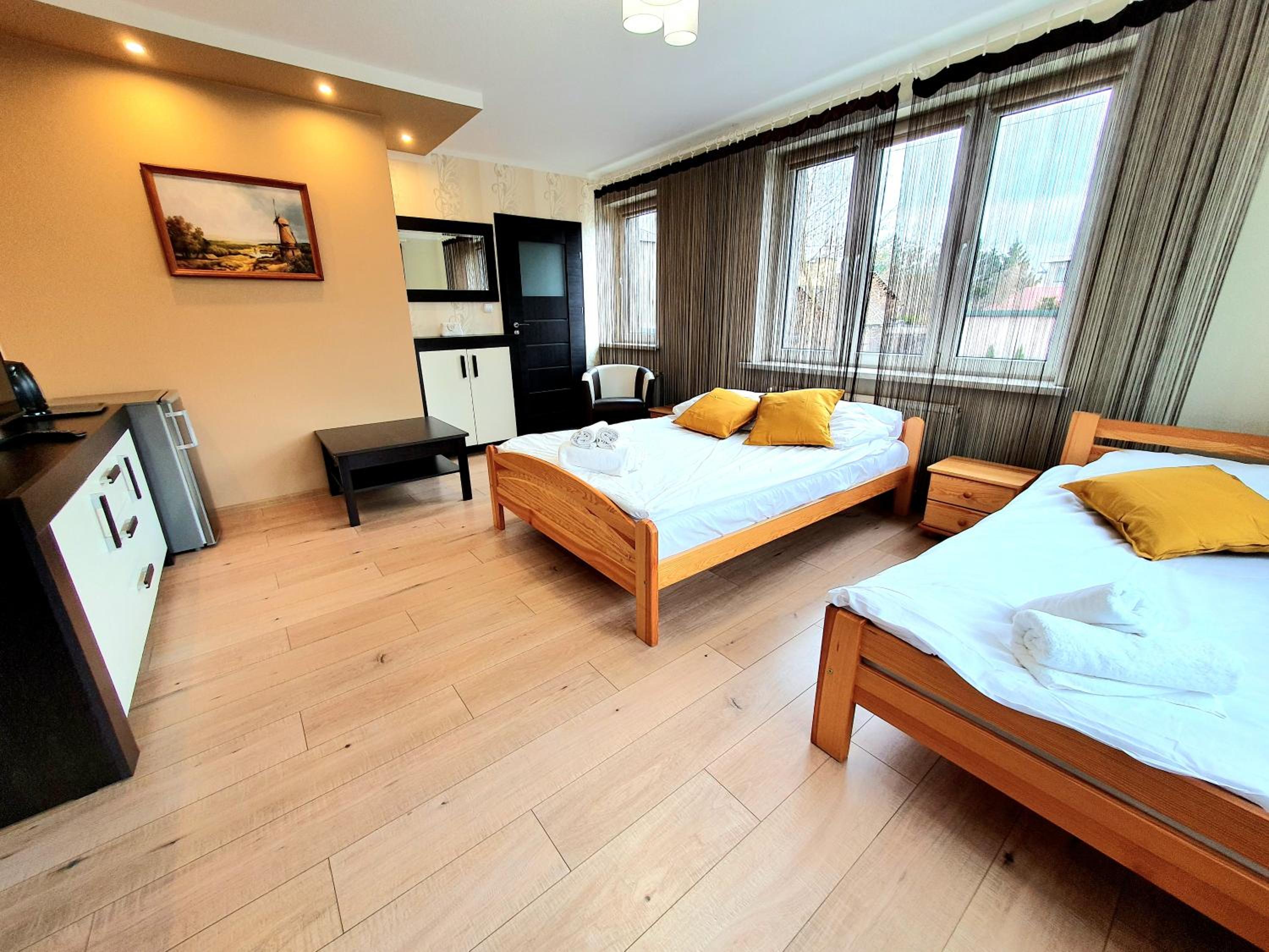 Basic Triple Room photo 2
