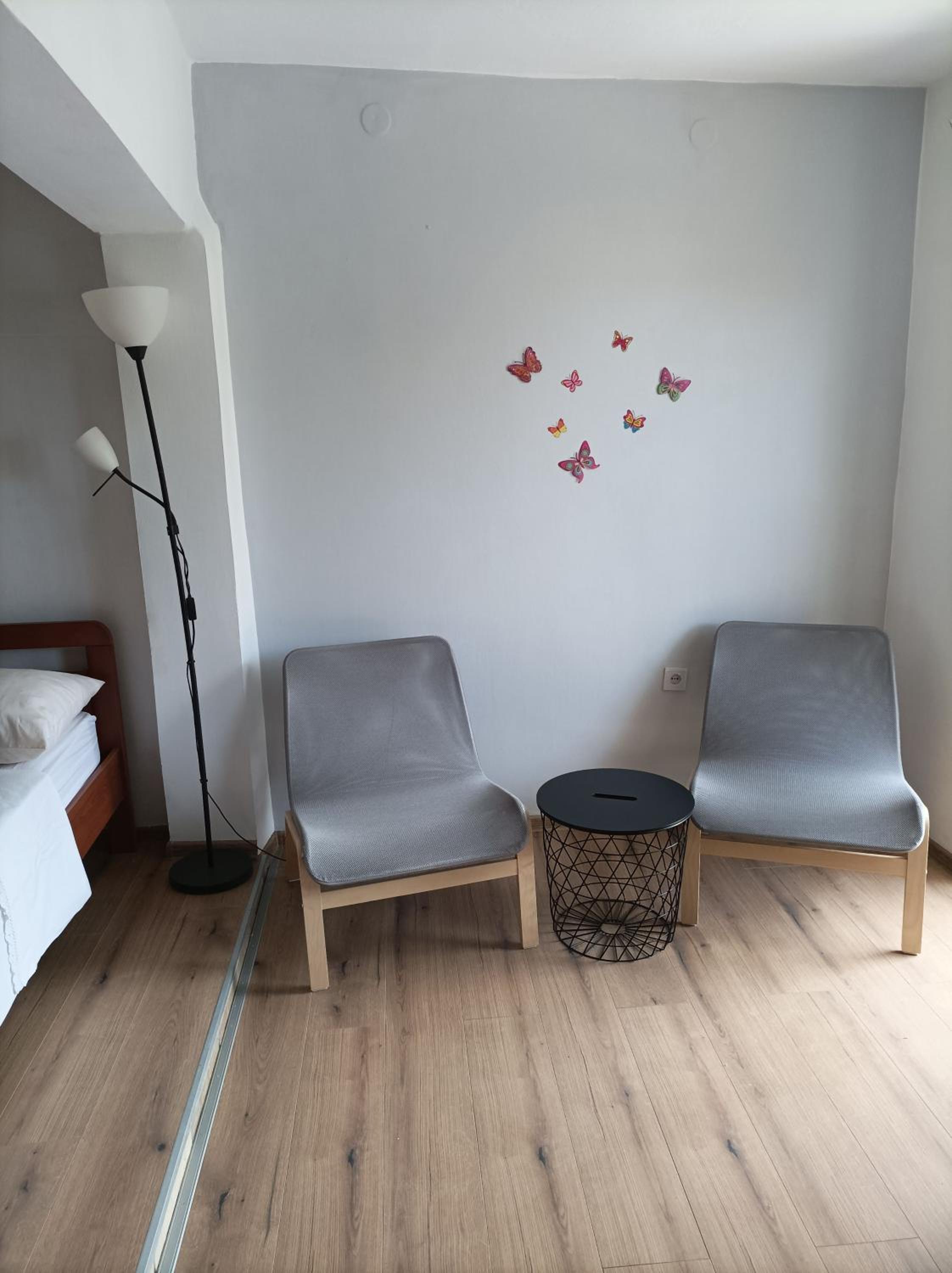 Studio Apartment - Photo 9