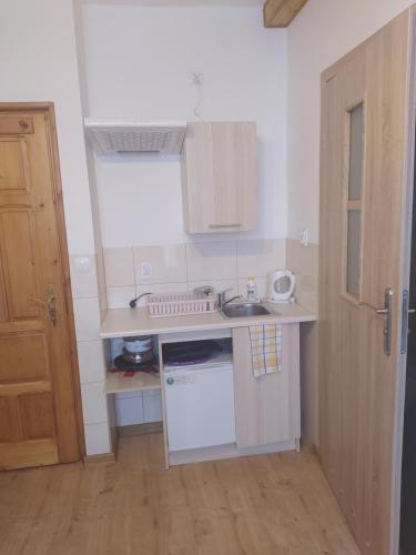 Standard Triple Room photo 3