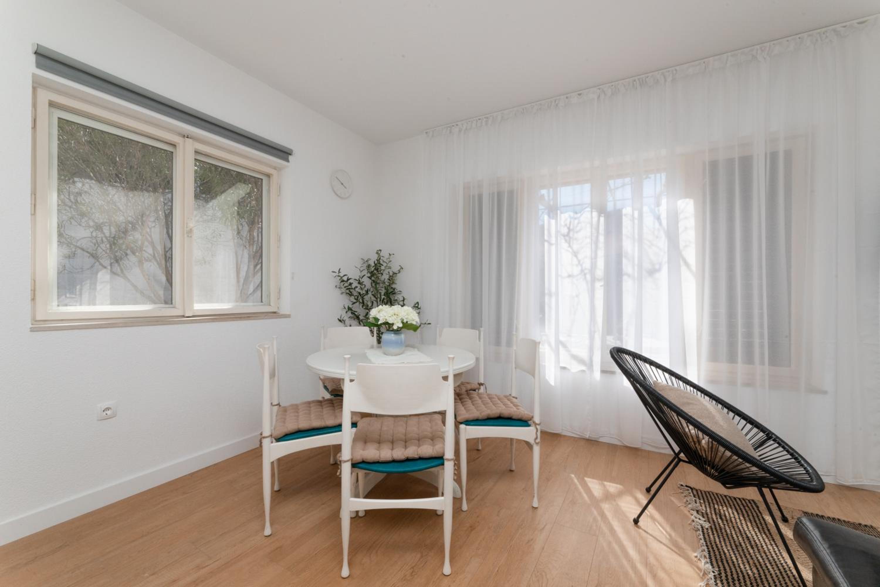 Three-Bedroom House photo 2