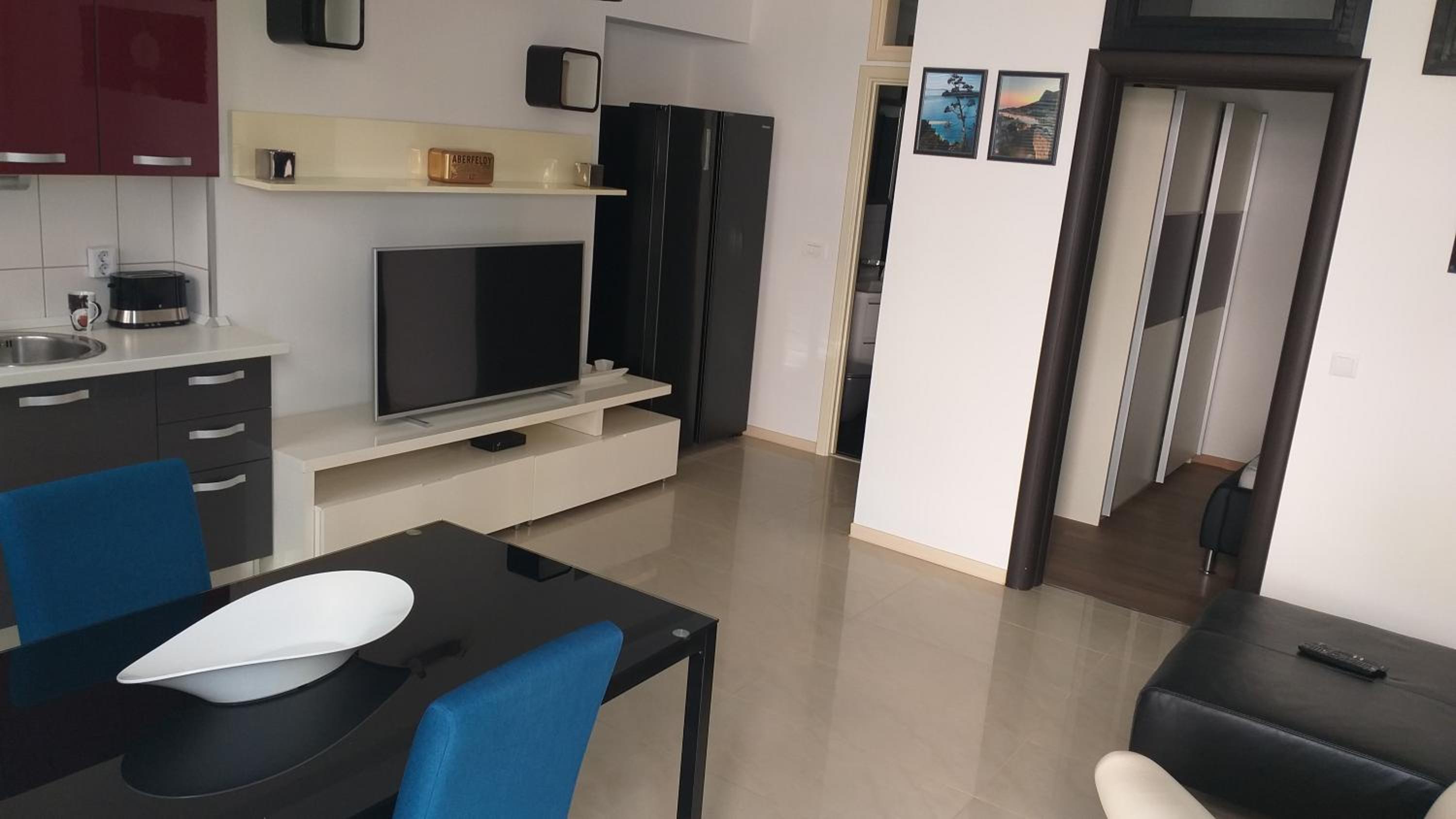 Studio Apartment