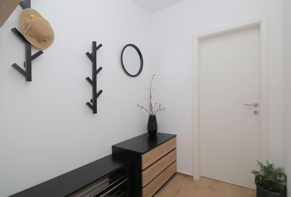 Two-Bedroom Apartment - Photo 21