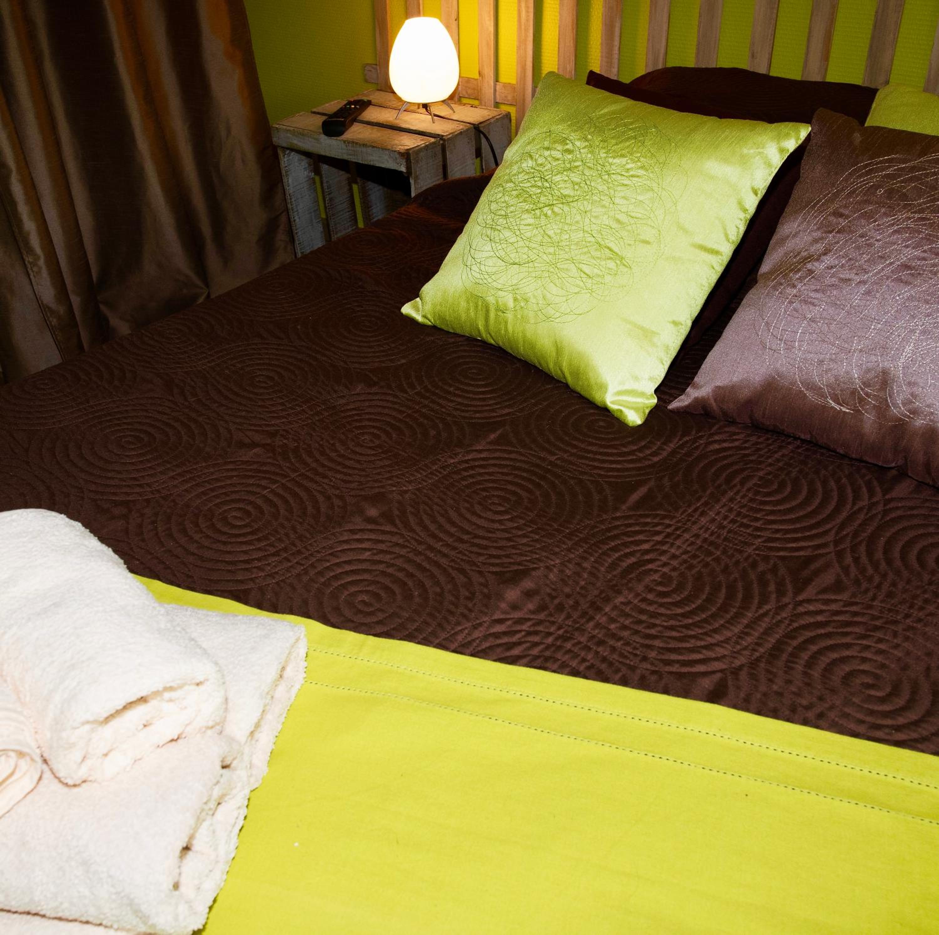 Double Room with Balcony - Photo 17