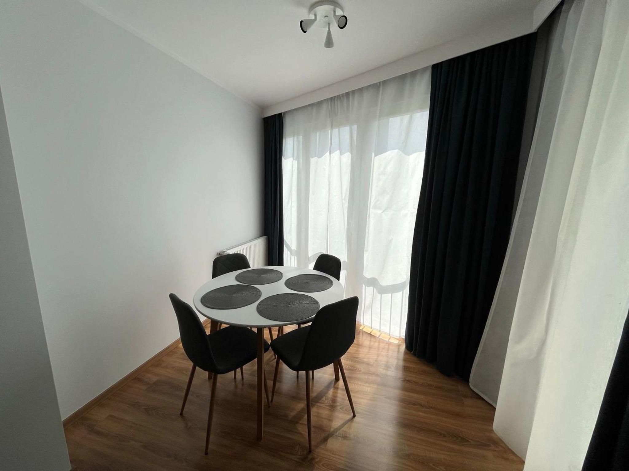 One-Bedroom Apartment photo 3