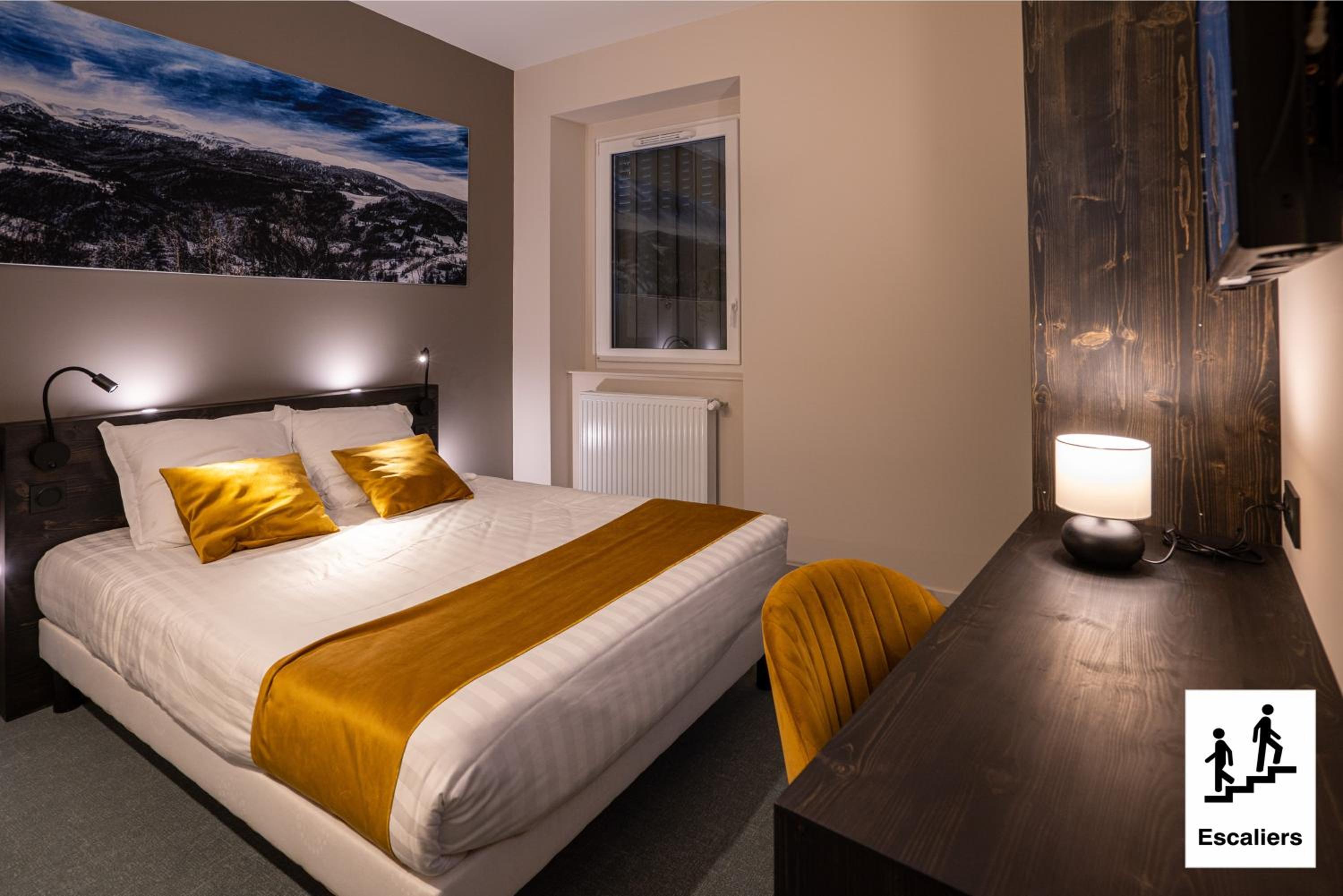 Standard Double Room only accessible by stairs photo 2