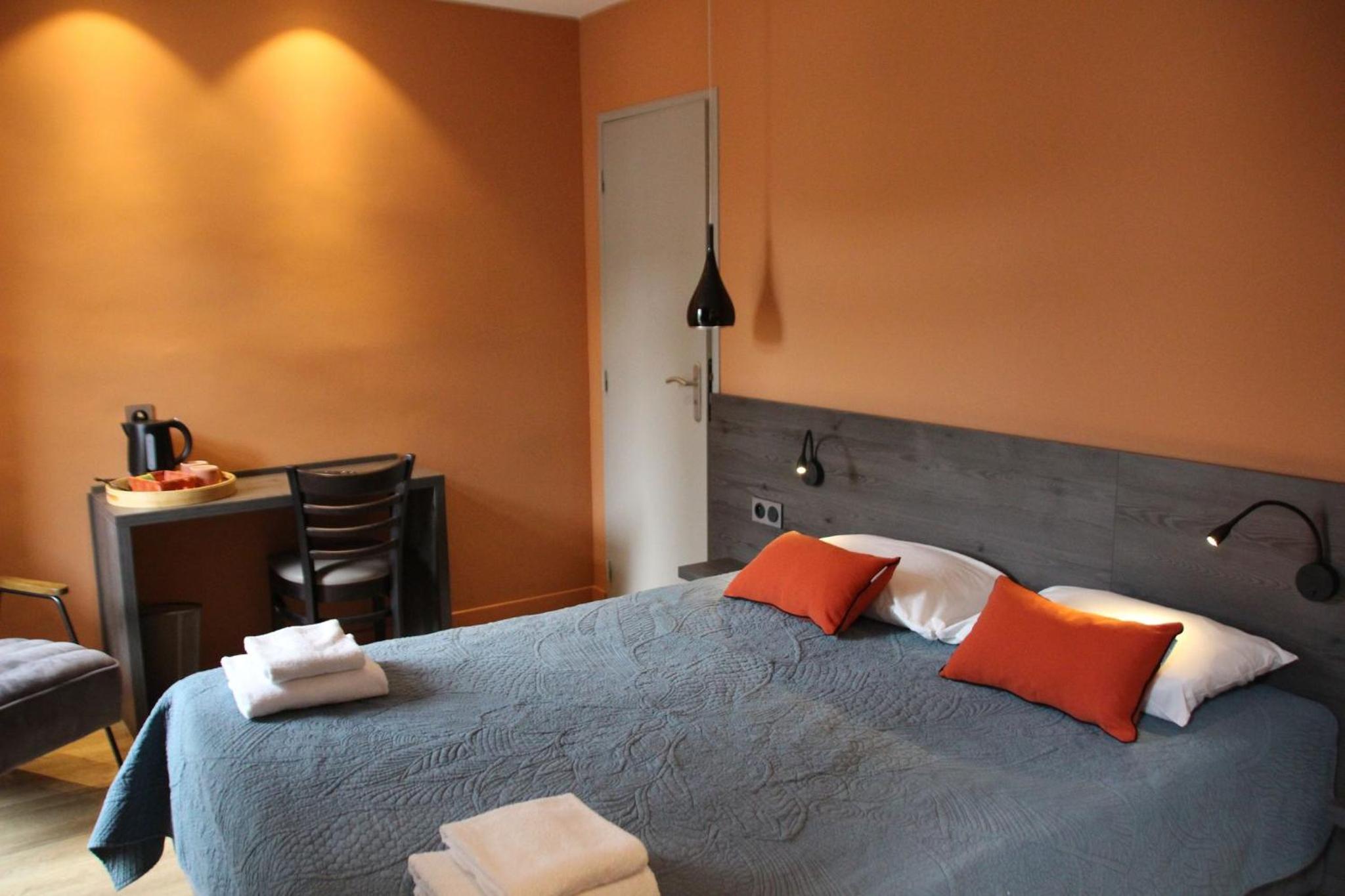 Double or Twin Room - Photo 1
