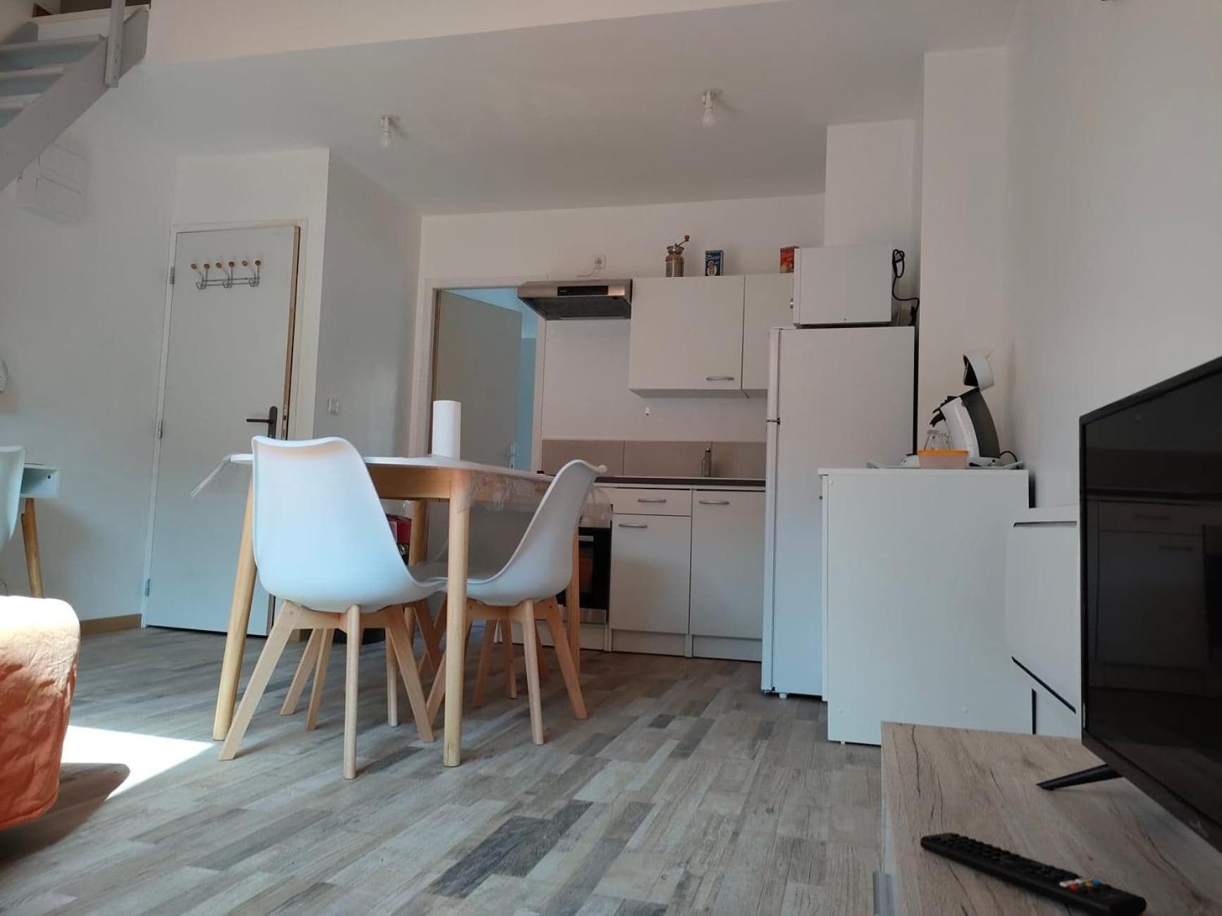Studio - Split Level