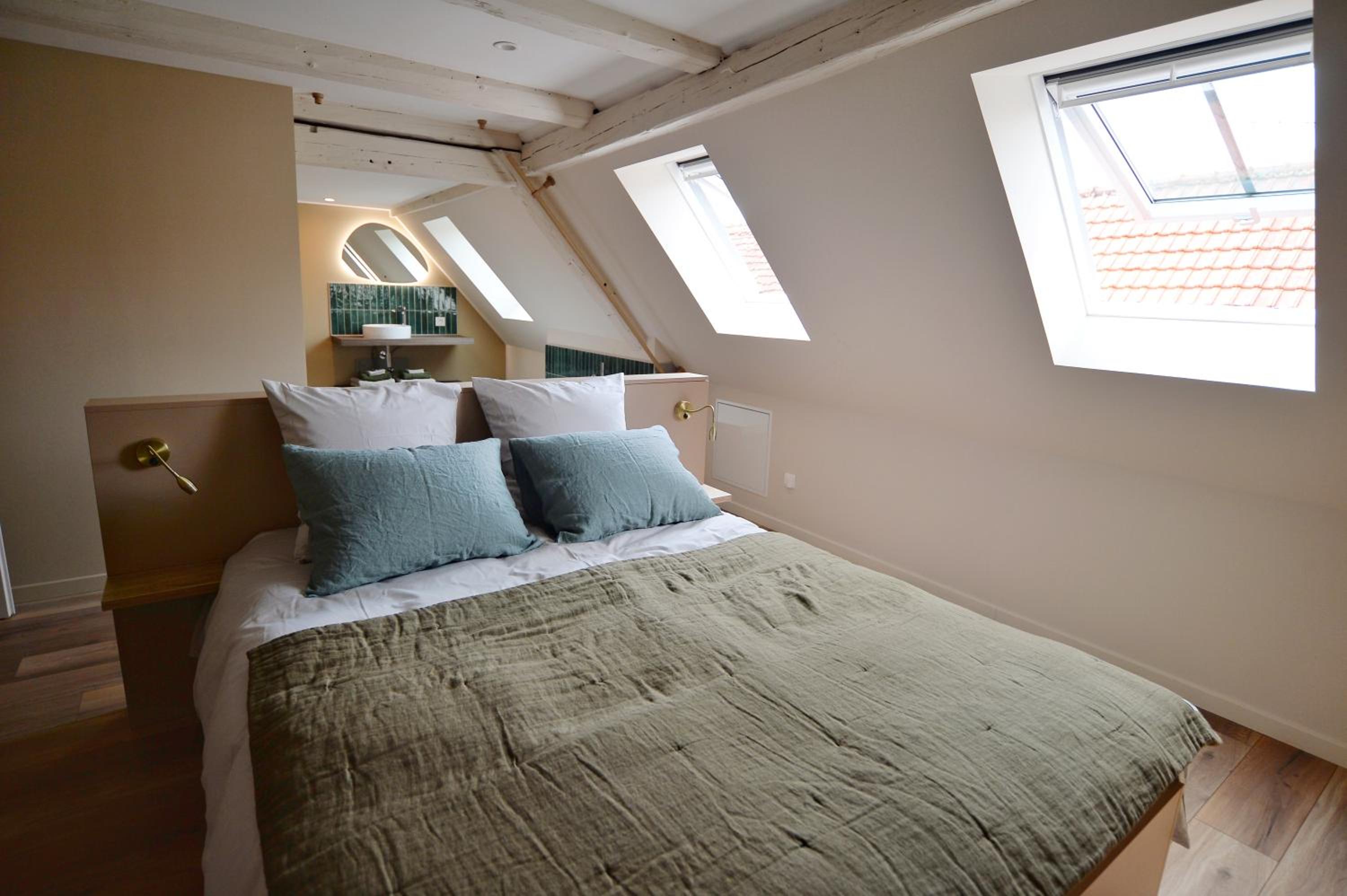 Deluxe Double Room photo 3