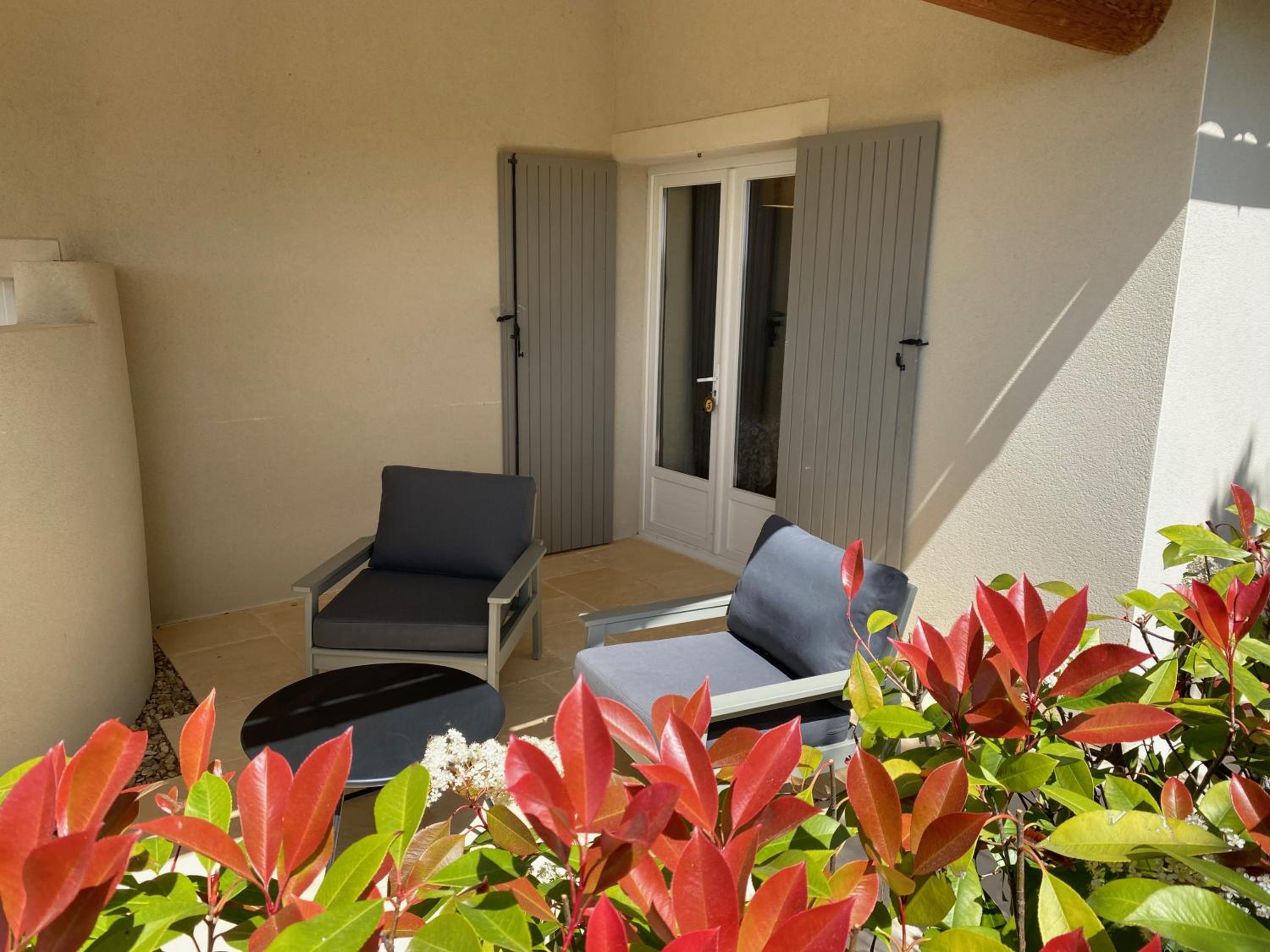 Double Room with Patio photo 3
