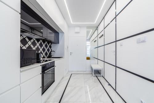 One-Bedroom Apartment - Photo 3