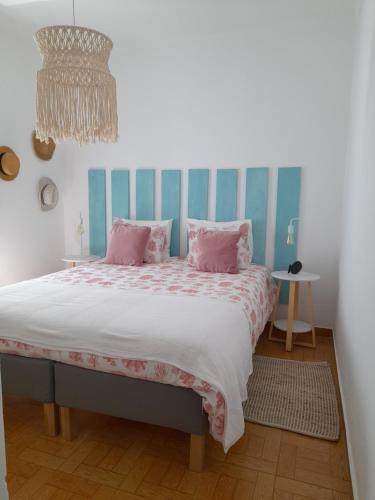 Double Room with Private Bathroom - Photo 3
