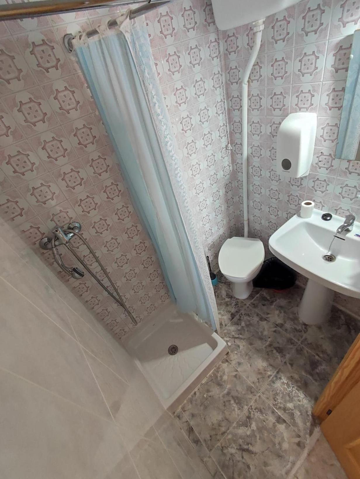 Queen Room - Photo 2