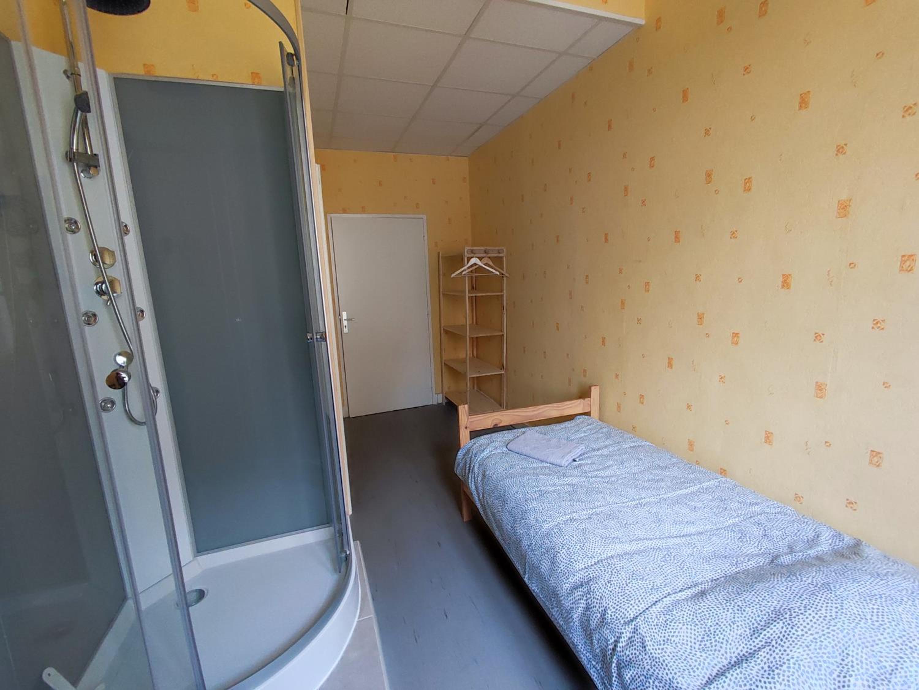 Single Room photo 2