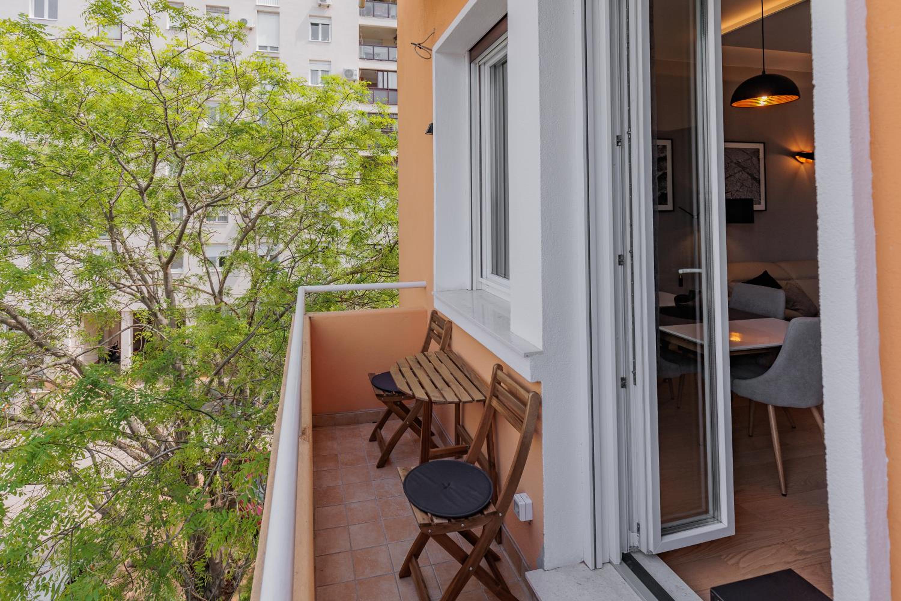 Deluxe Apartment