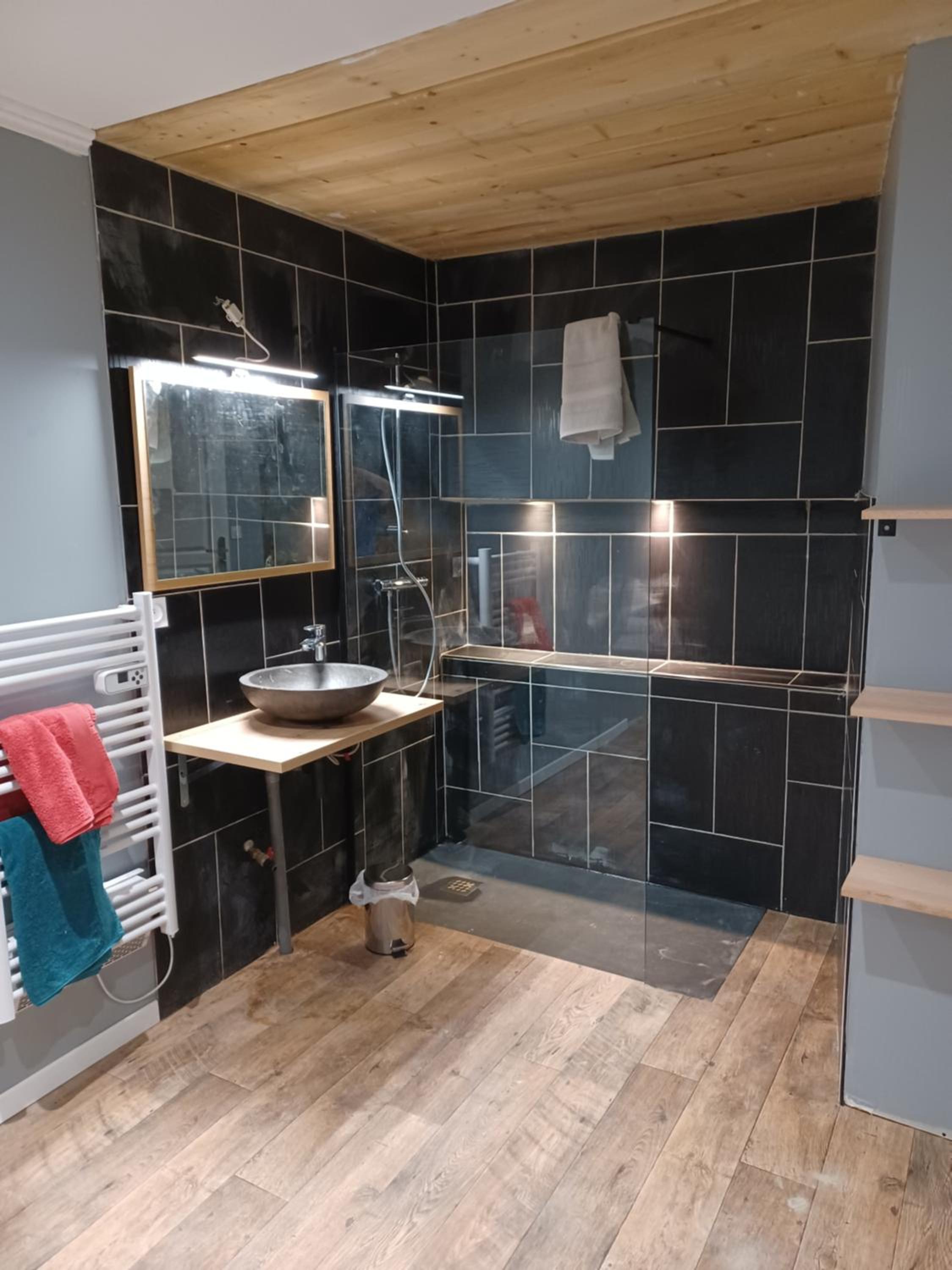 Apartment - Split Level - Photo 22