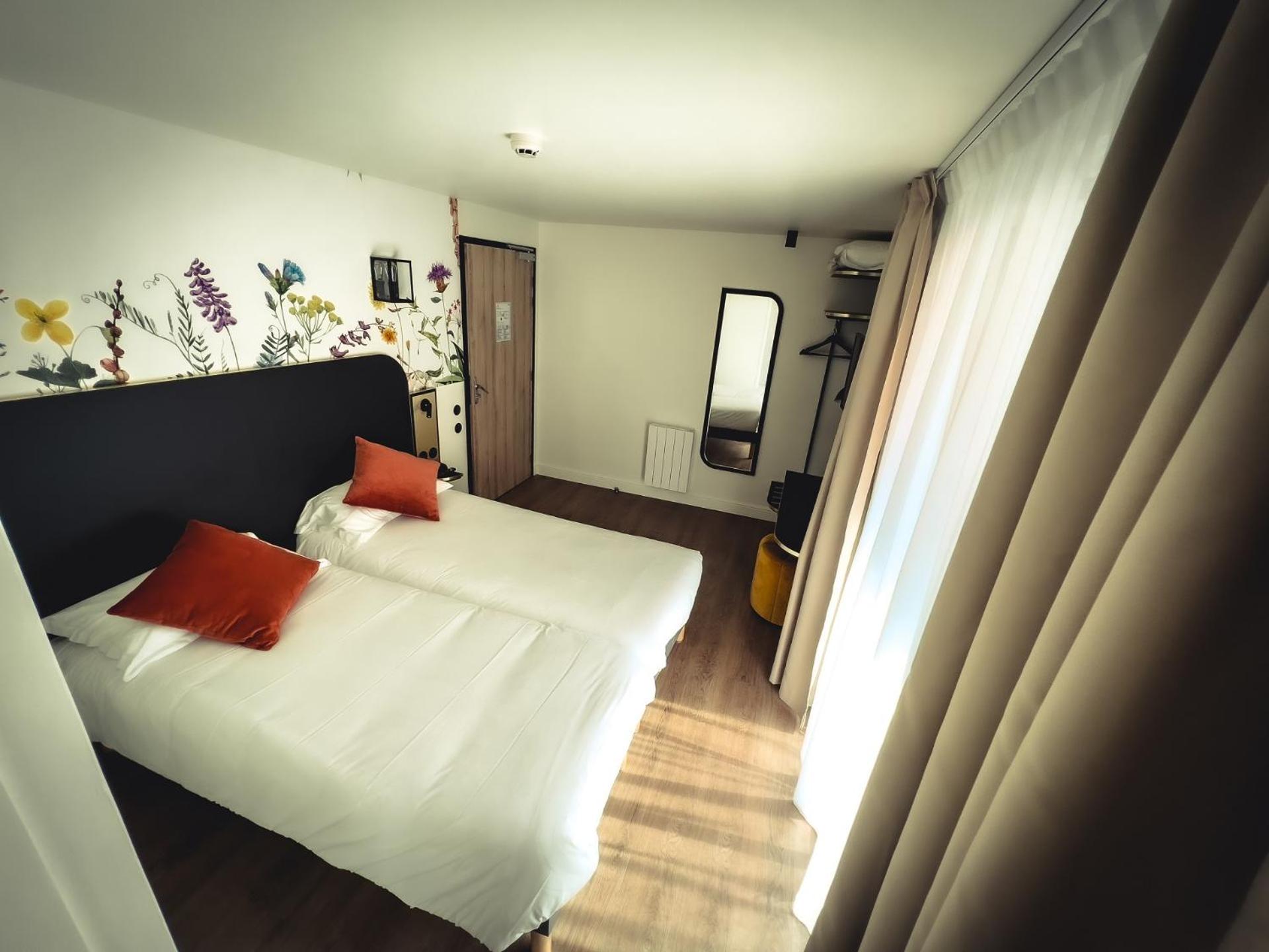 Classic Double Room City Side