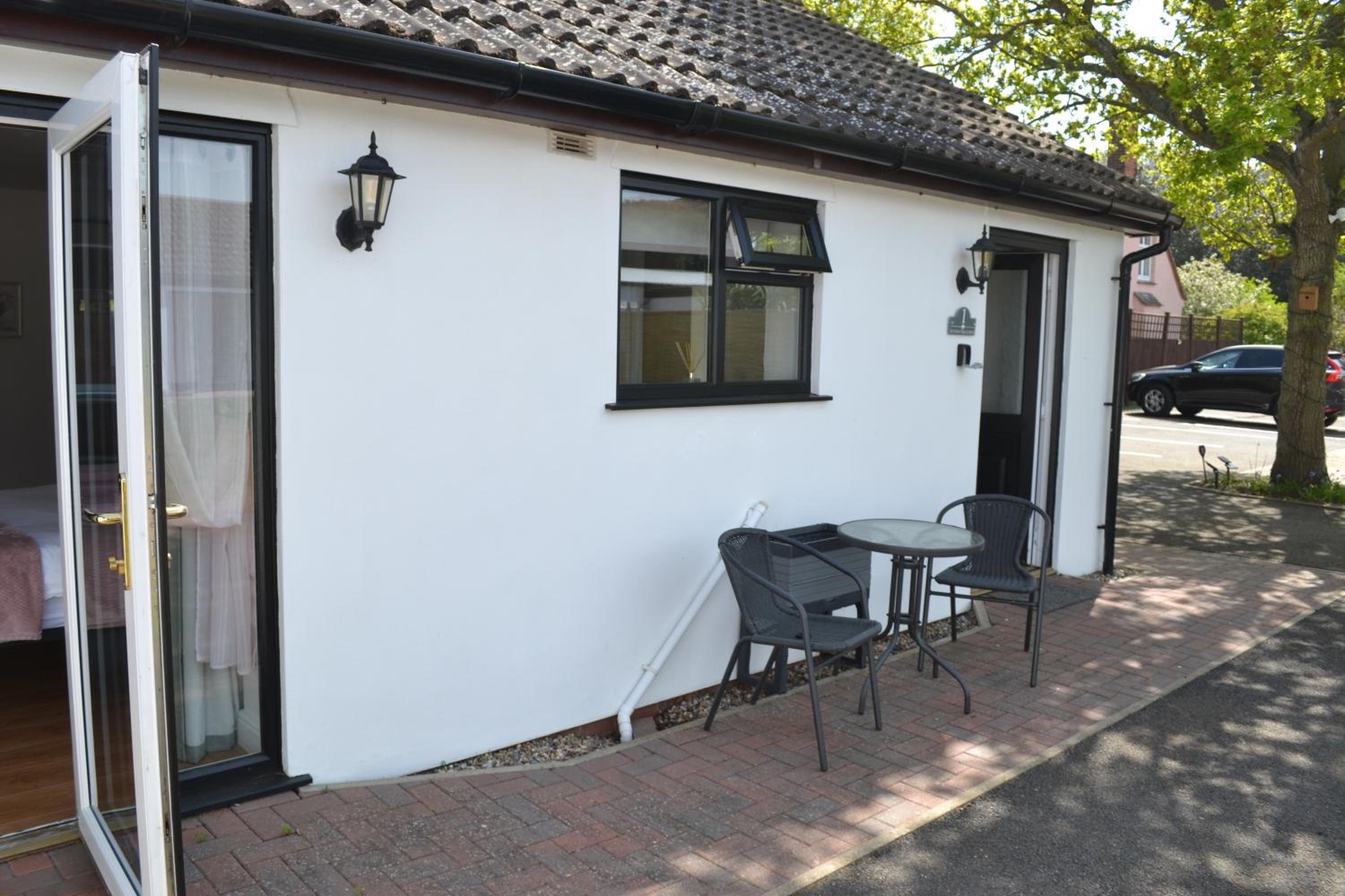 One-Bedroom House photo 3