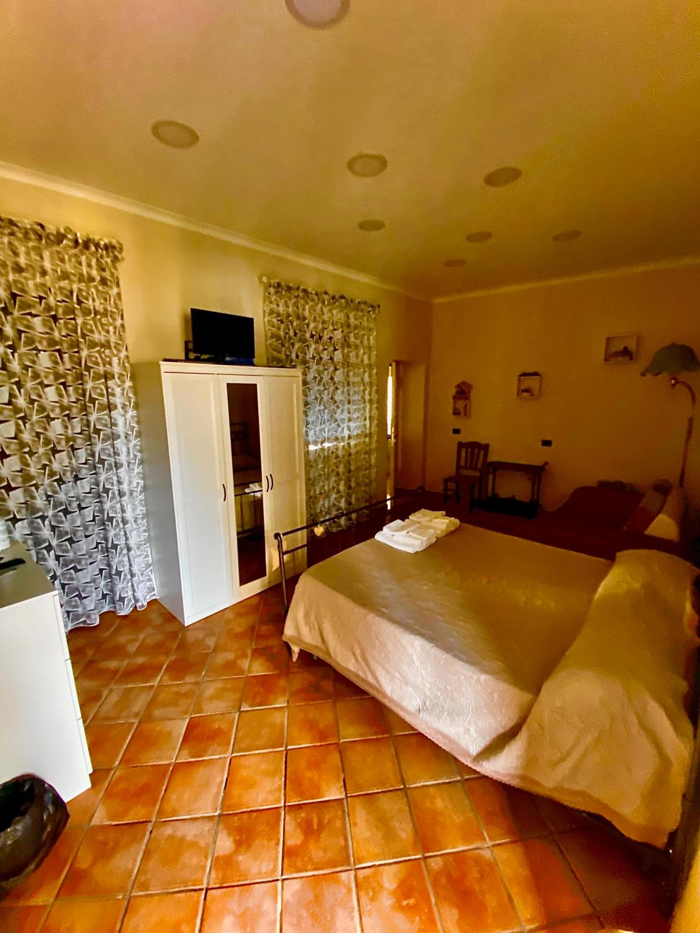 Triple Room with Private Bathroom