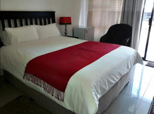 Double Room - Photo 6