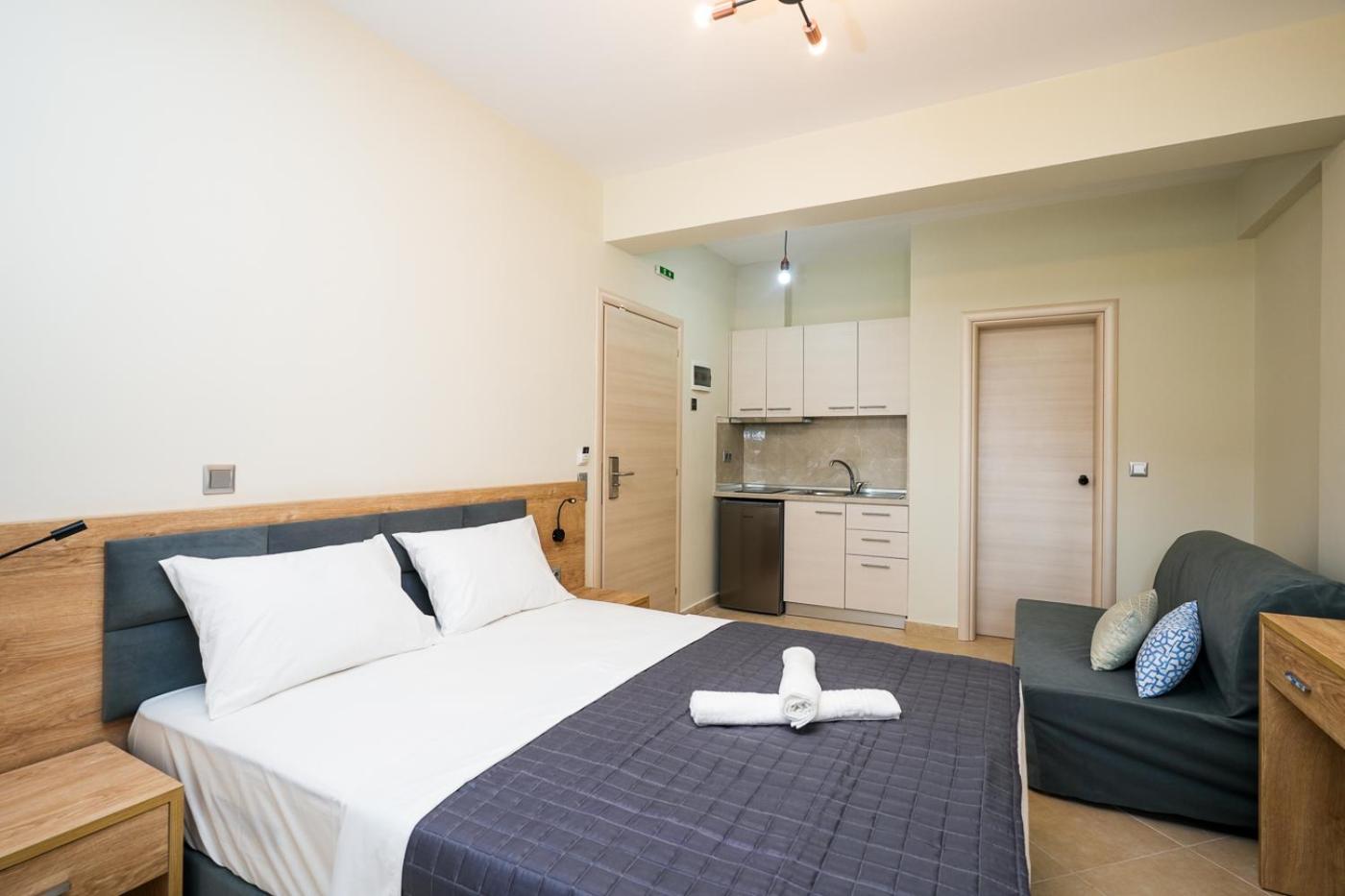 Deluxe Triple Room photo 3