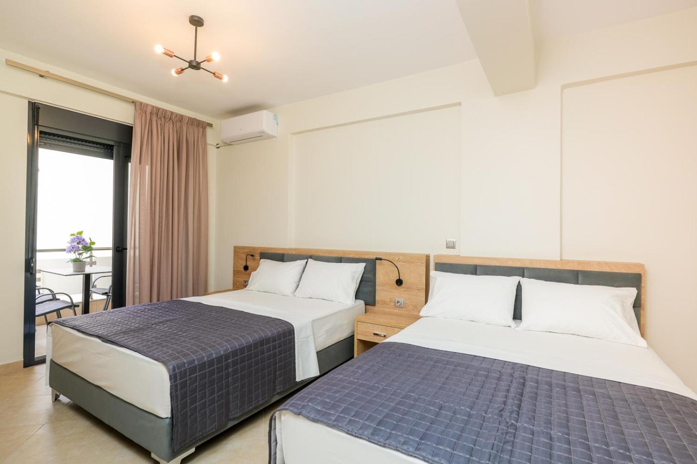 Luxury Quadruple Room photo 2
