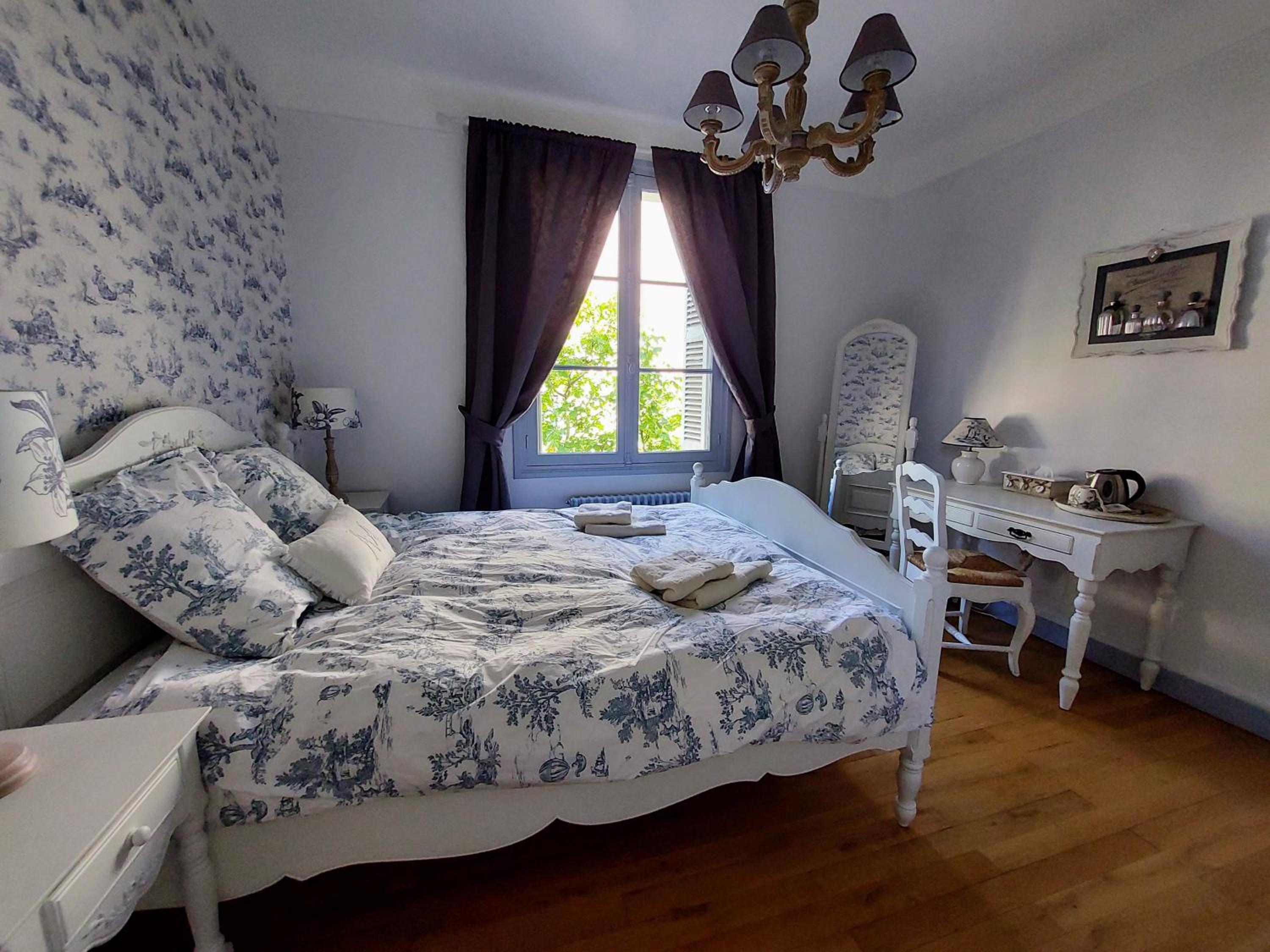Queen Room