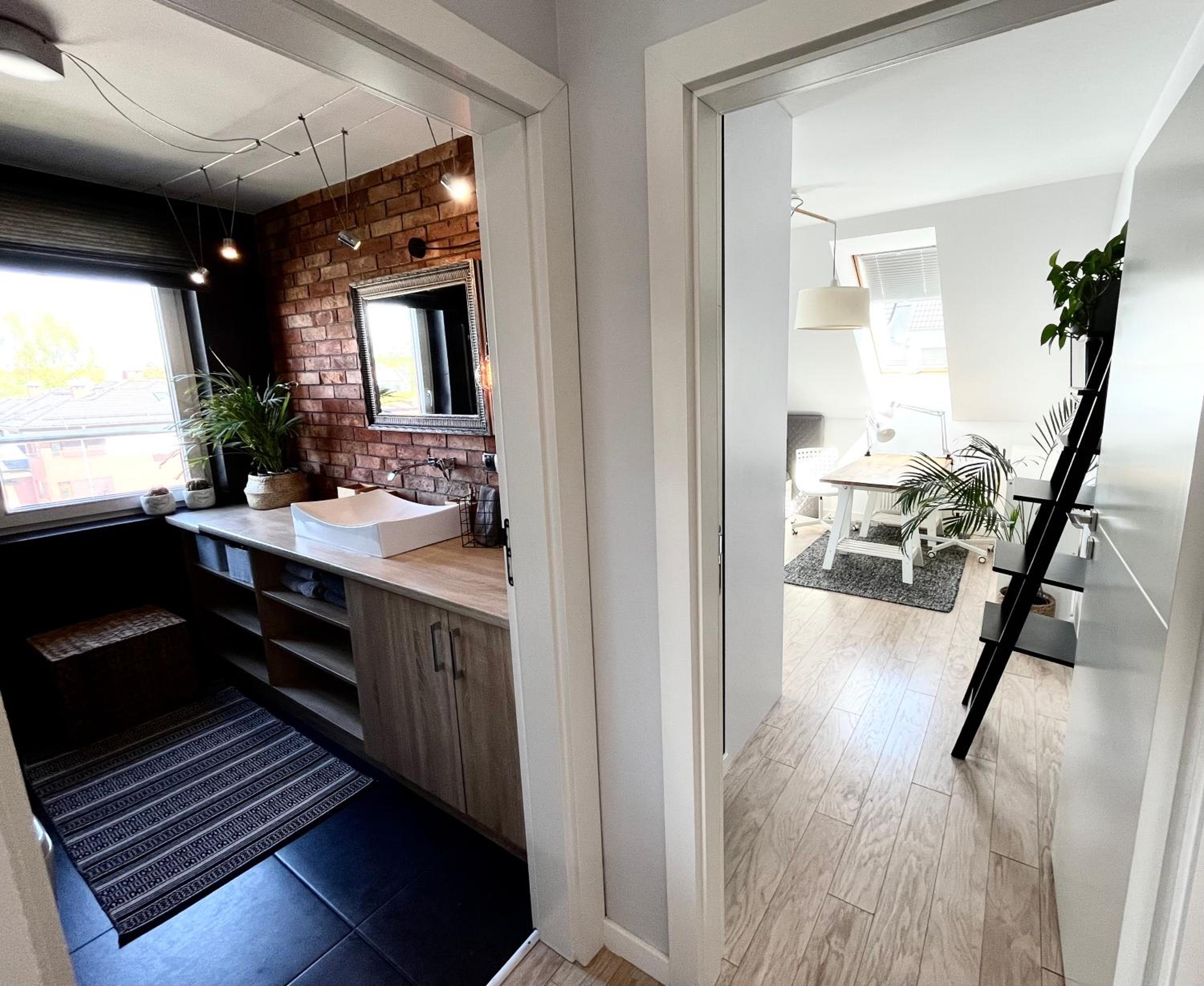 Two-Bedroom Apartment - Photo 22